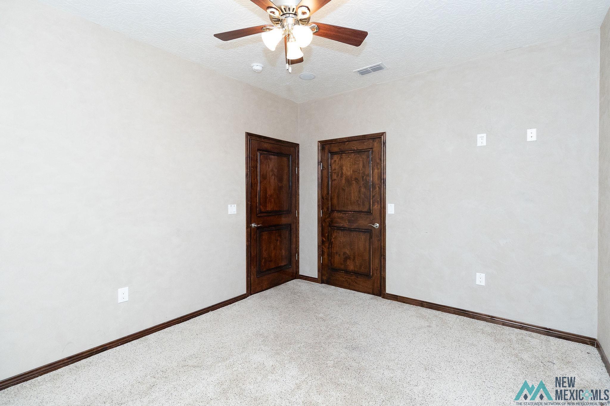 Clovis, New Mexico 88101, United States, 3 Bedrooms Bedrooms, ,3 BathroomsBathrooms,Residential,Pending,54074