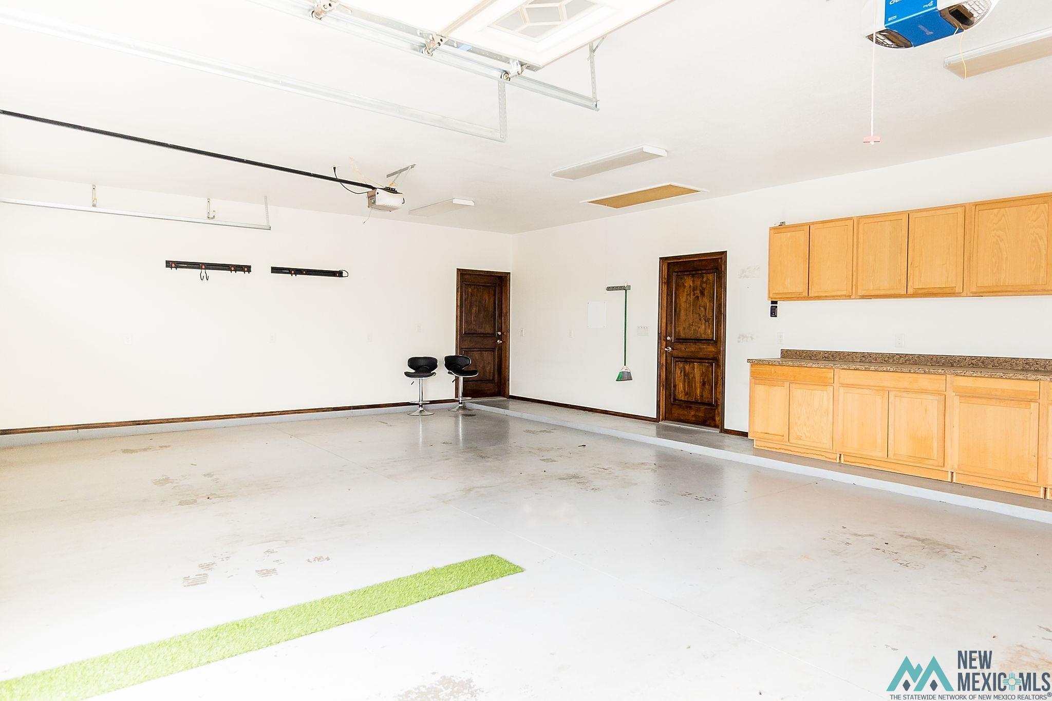 Clovis, New Mexico 88101, United States, 3 Bedrooms Bedrooms, ,3 BathroomsBathrooms,Residential,Pending,54074