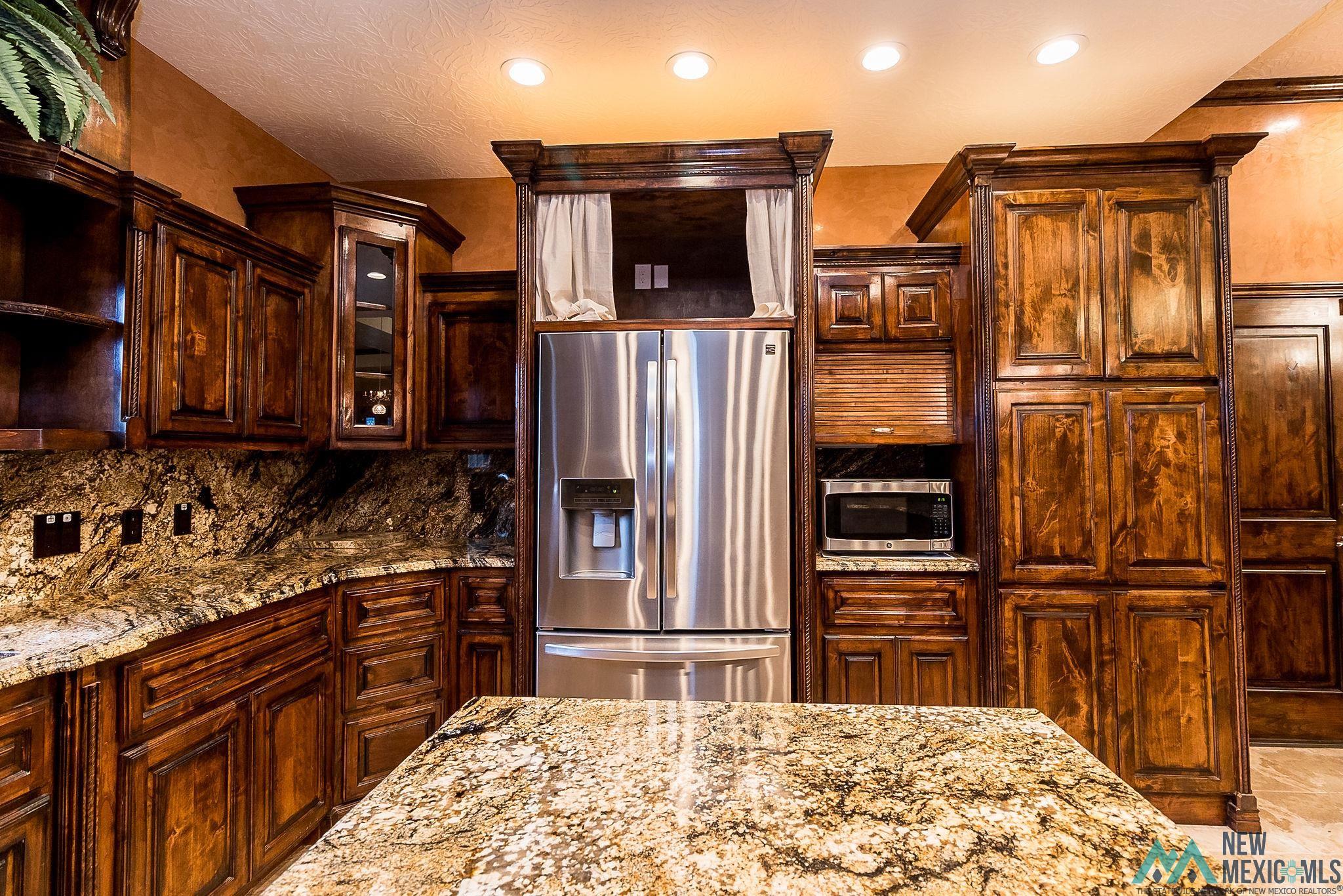 Clovis, New Mexico 88101, United States, 3 Bedrooms Bedrooms, ,3 BathroomsBathrooms,Residential,Pending,54074