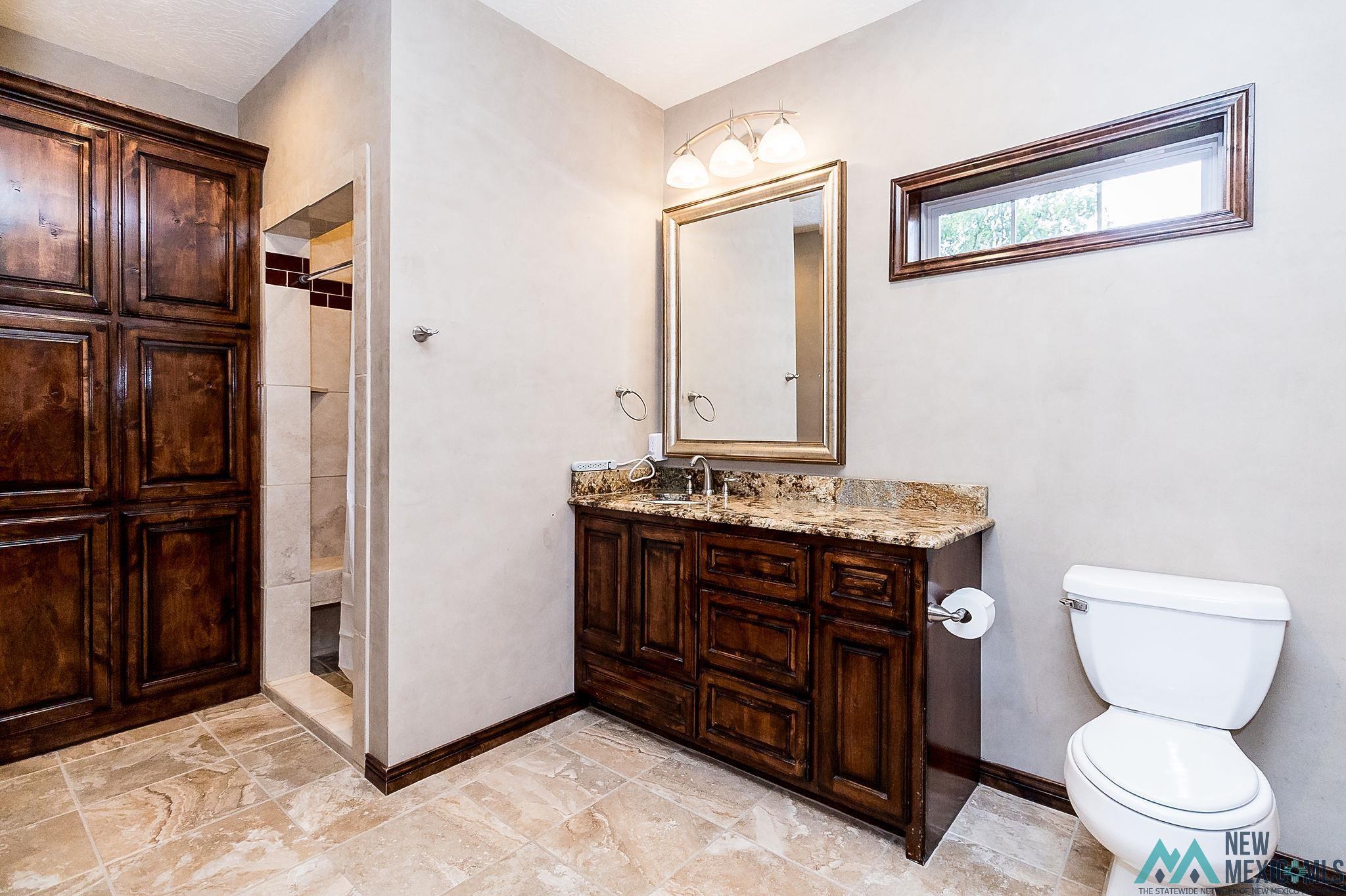 Clovis, New Mexico 88101, United States, 3 Bedrooms Bedrooms, ,3 BathroomsBathrooms,Residential,Pending,54074