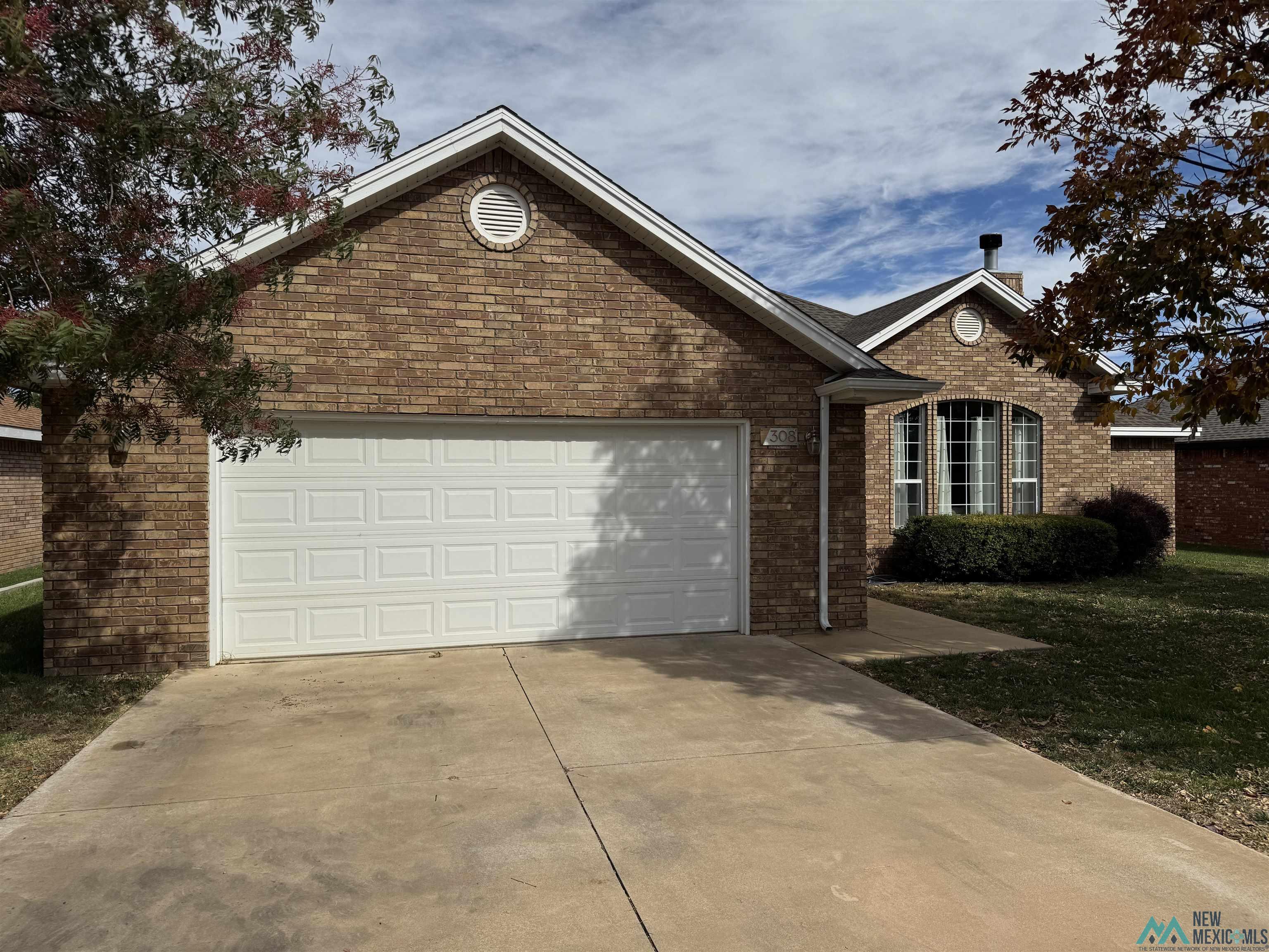 308 Olive Dr, Clovis, Texas image 1