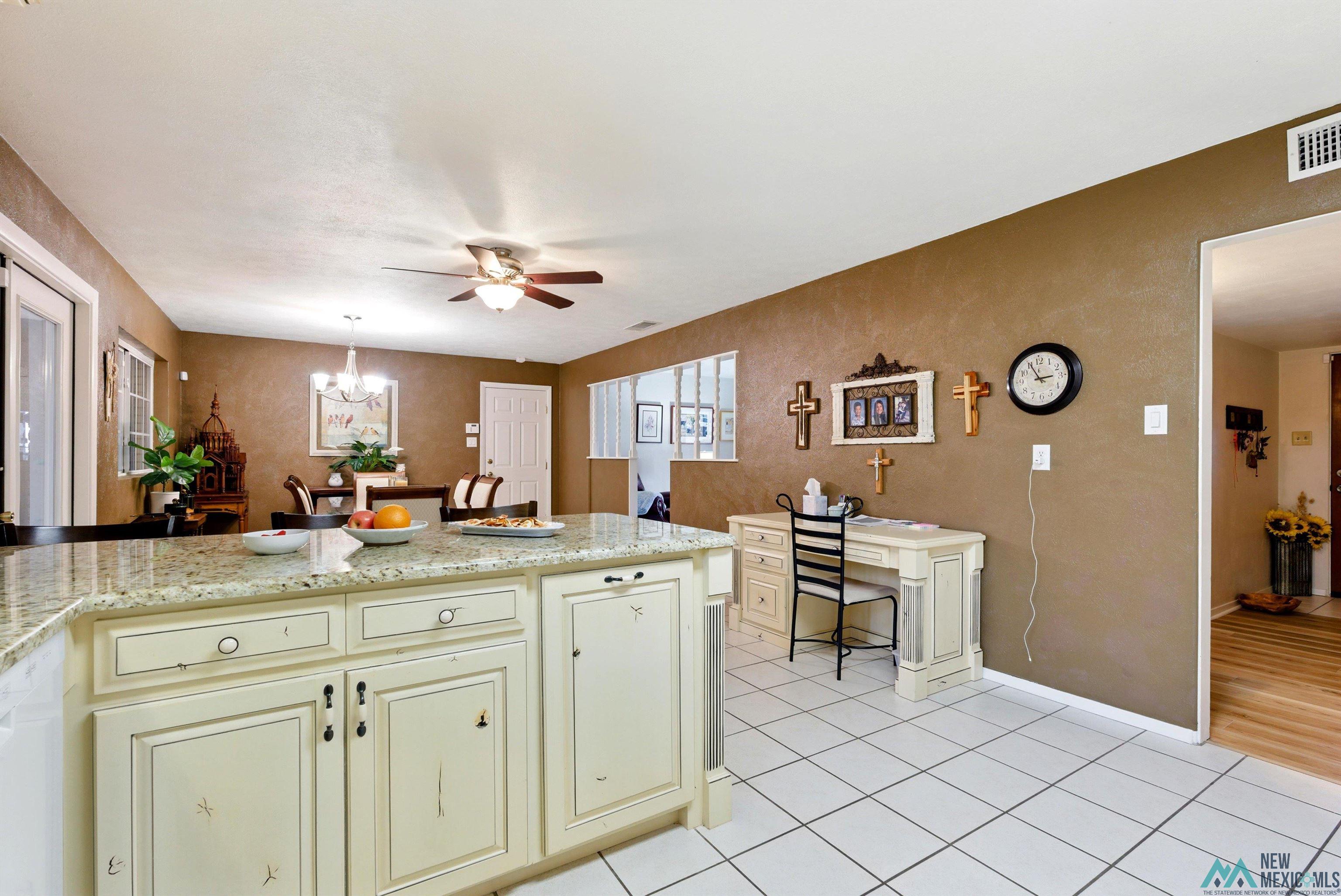 1305 W Thomas Street, Carlsbad, New Mexico image 14