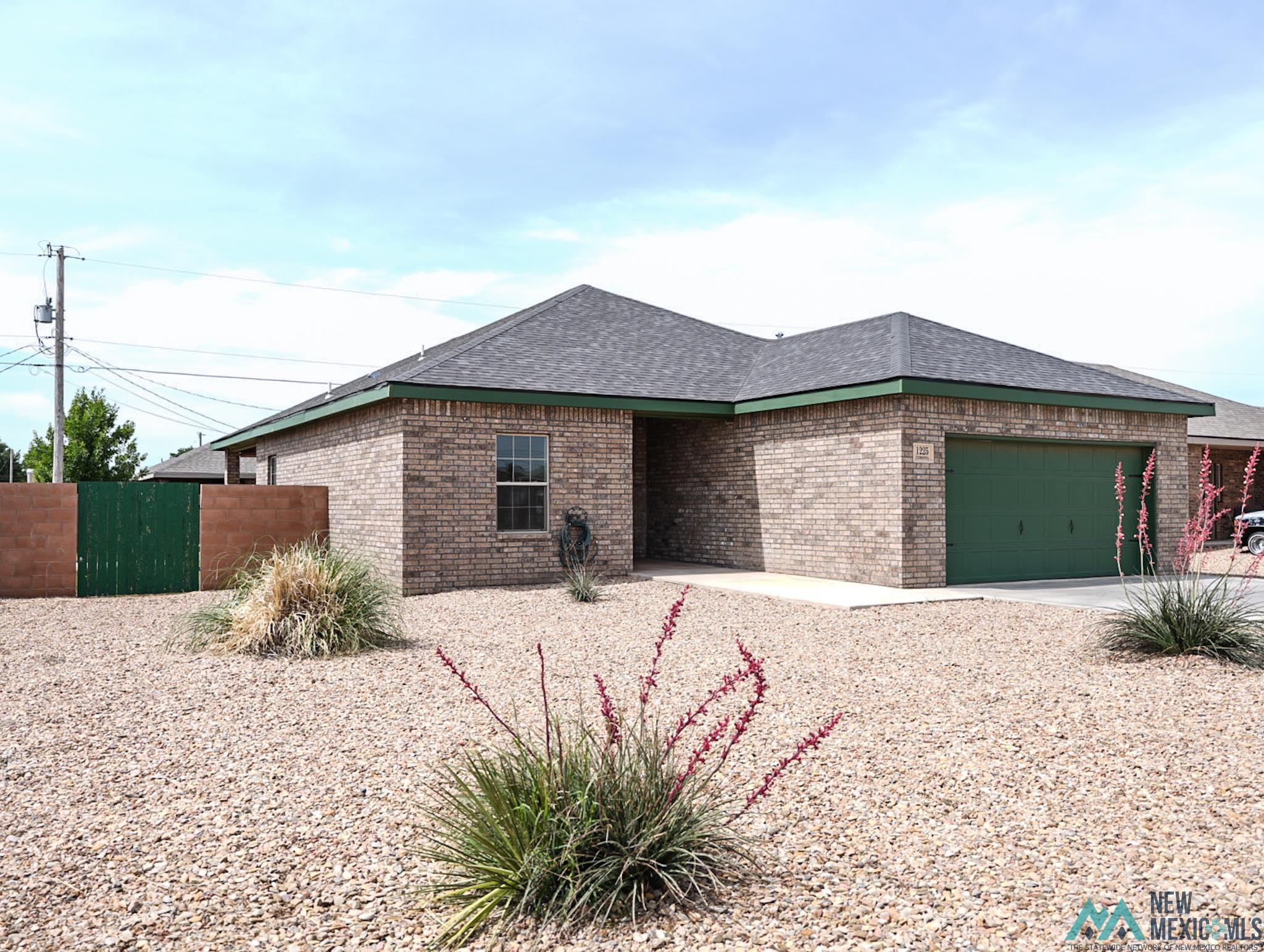 1225 N Timona Drive, Clovis, Texas image 3