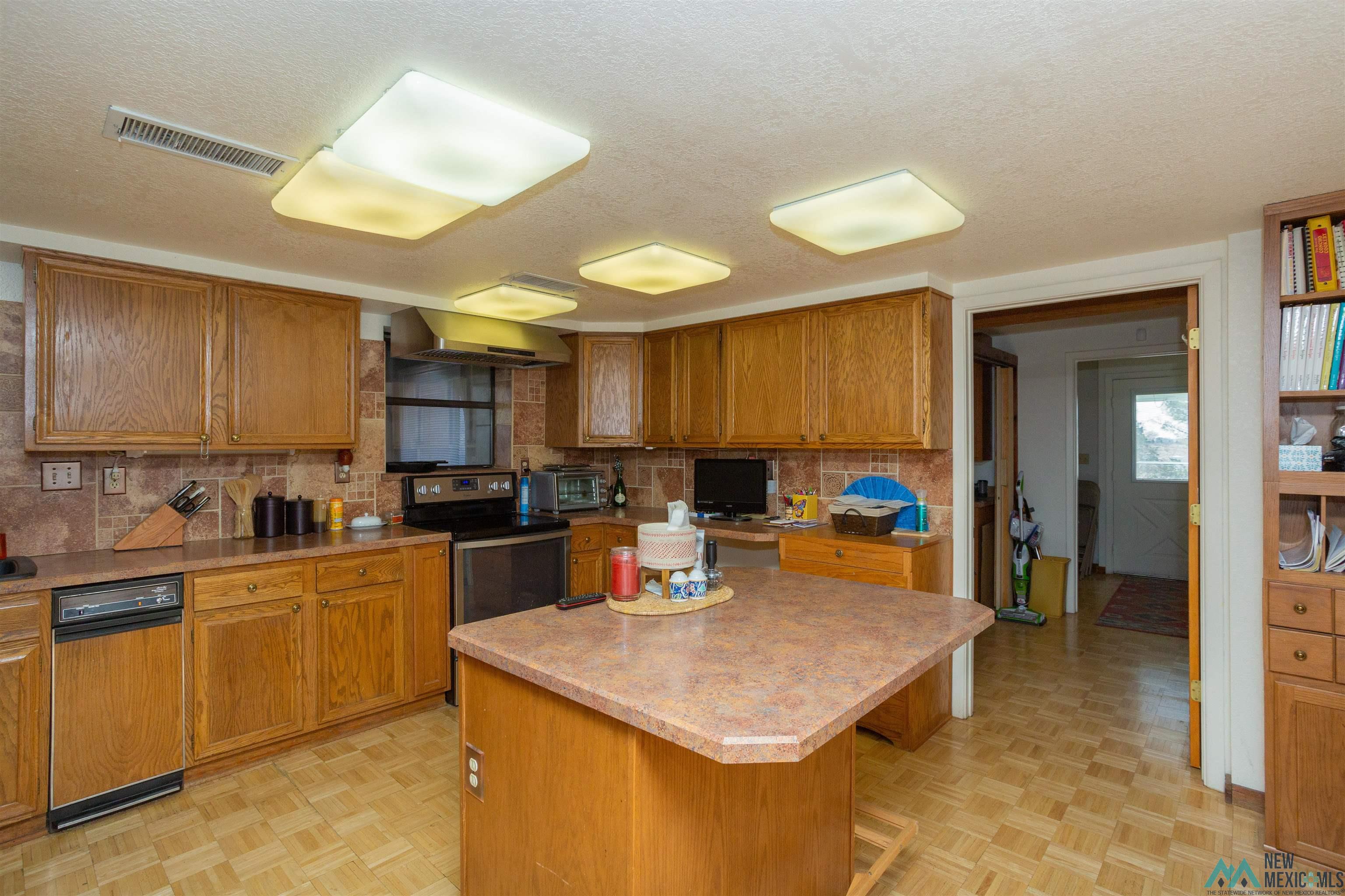 Artesia, New Mexico 88210, United States, 4 Bedrooms Bedrooms, ,4 BathroomsBathrooms,Residential,Active,177528