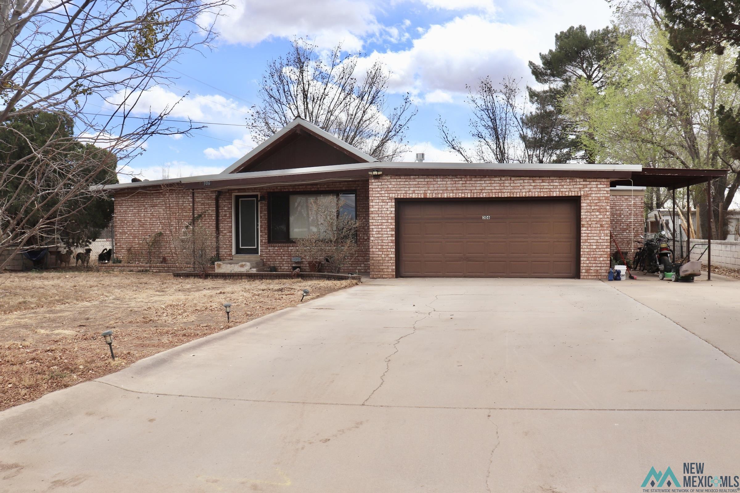 306 N Riverside Lane, Truth Or Consequences, New Mexico image 1