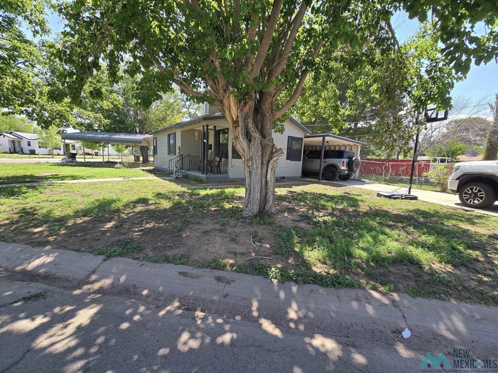 210 Vine Street, Carlsbad, Texas image 16