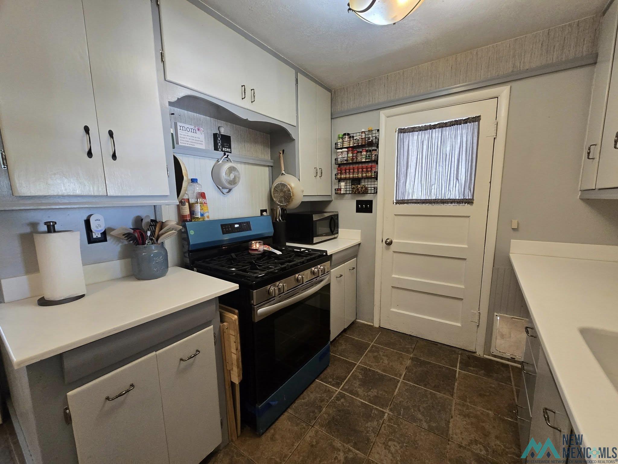 210 Vine Street, Carlsbad, Texas image 8