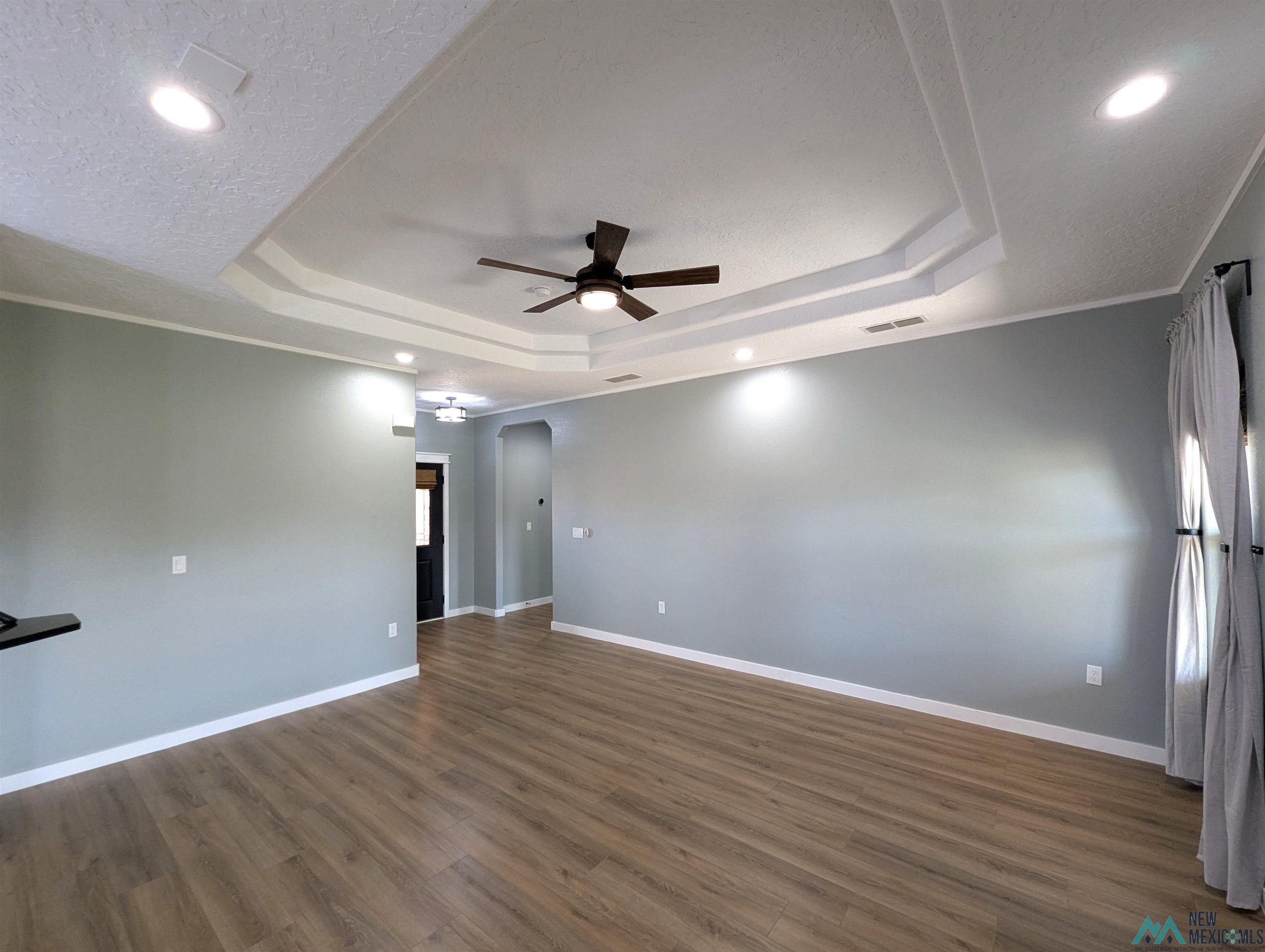 2404 Cobblestone Circle, Clovis, Texas image 6