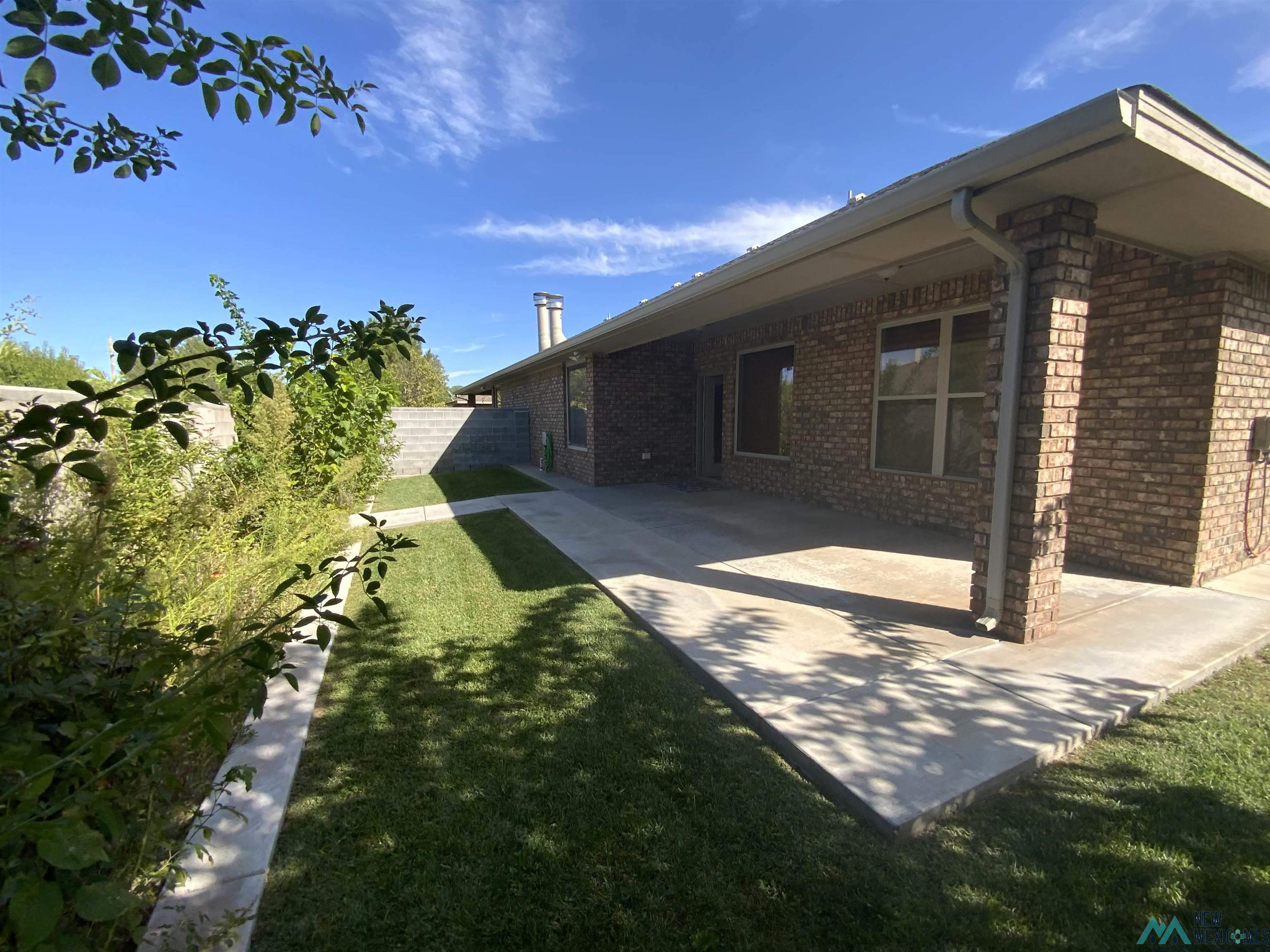 Roswell, New Mexico 88201, United States, 2 Bedrooms Bedrooms, ,2 BathroomsBathrooms,Residential,Active,218757