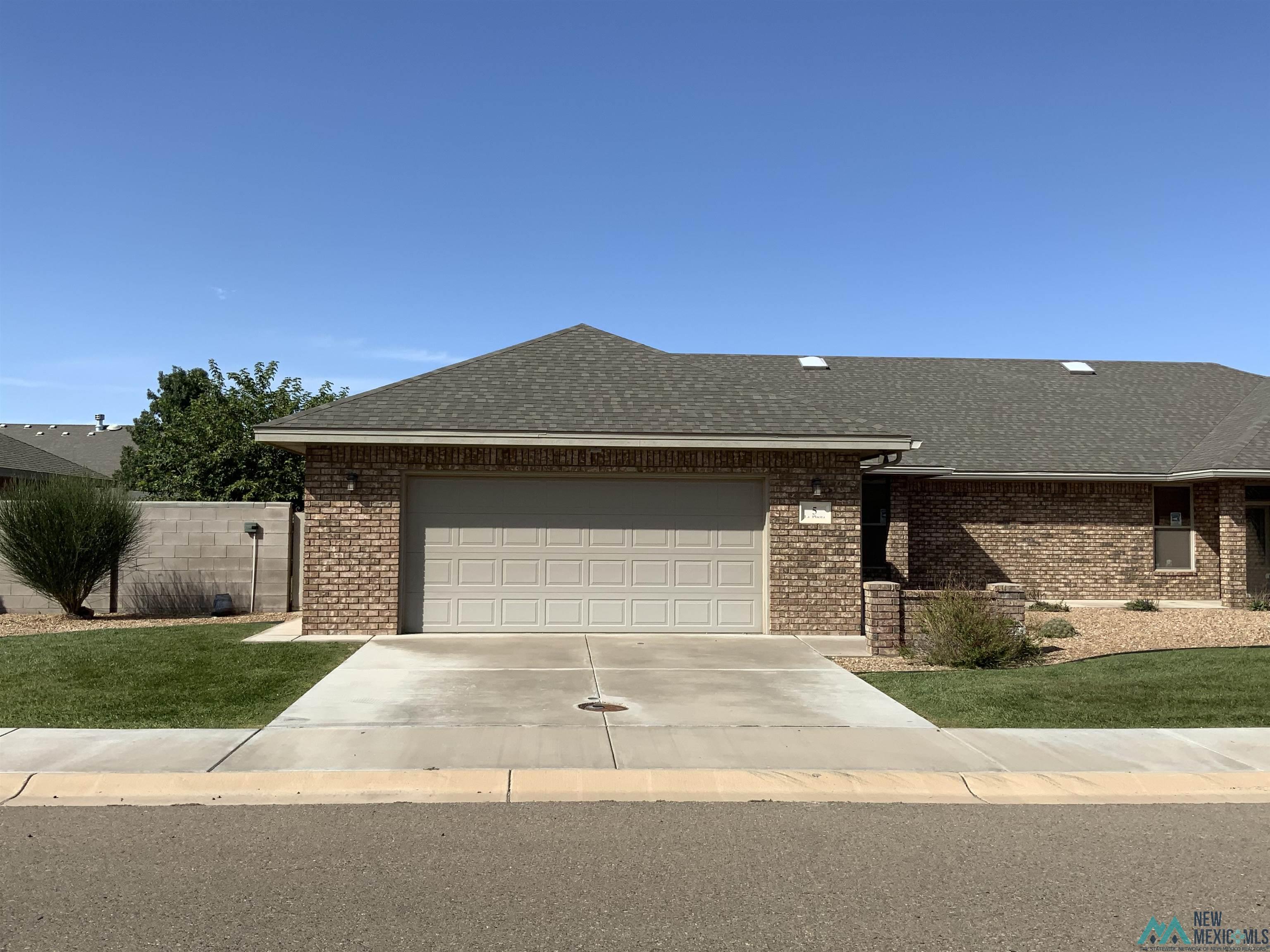 Roswell, New Mexico 88201, United States, 2 Bedrooms Bedrooms, ,2 BathroomsBathrooms,Residential,Active,218757
