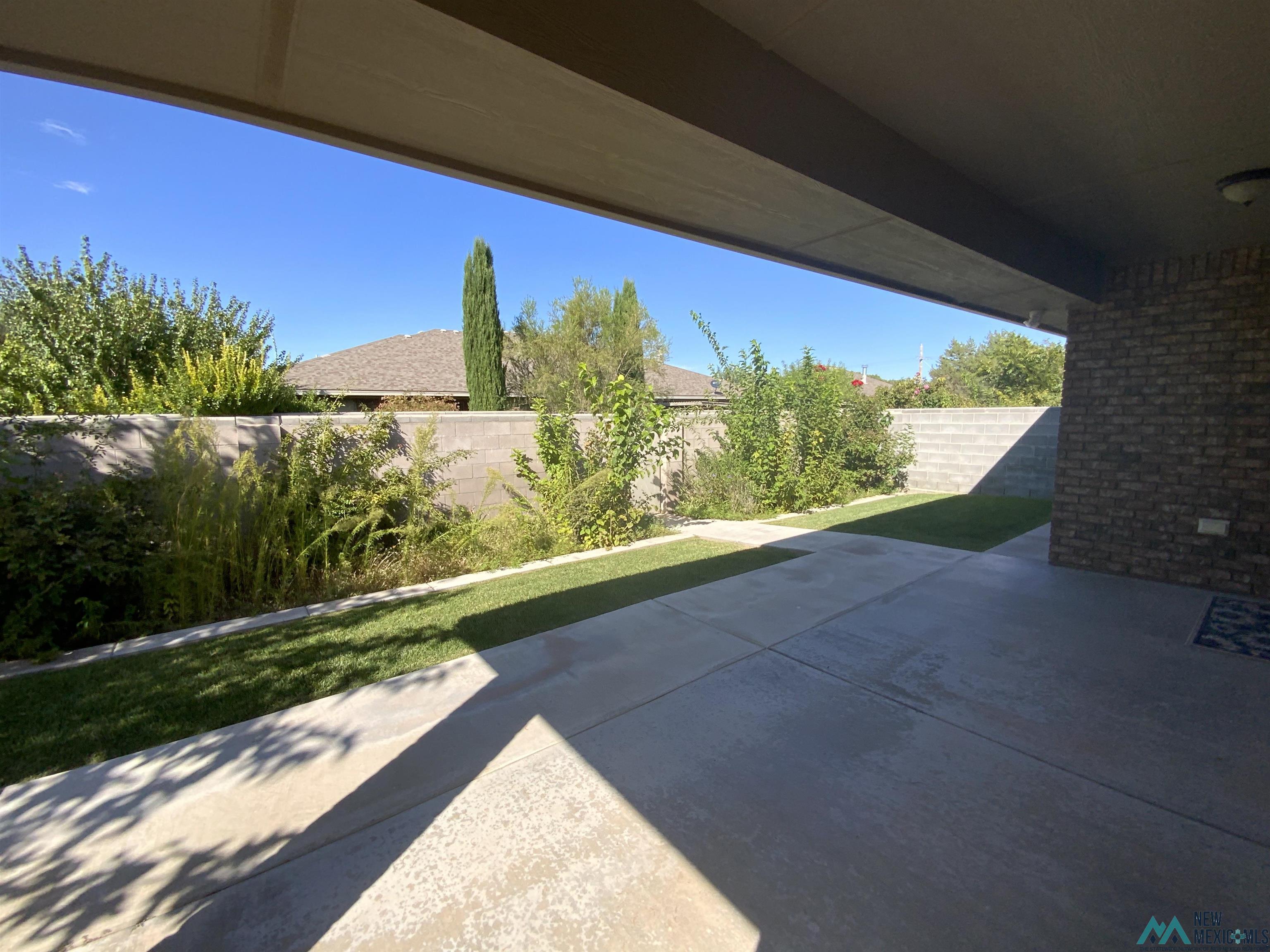 Roswell, New Mexico 88201, United States, 2 Bedrooms Bedrooms, ,2 BathroomsBathrooms,Residential,Active,218757