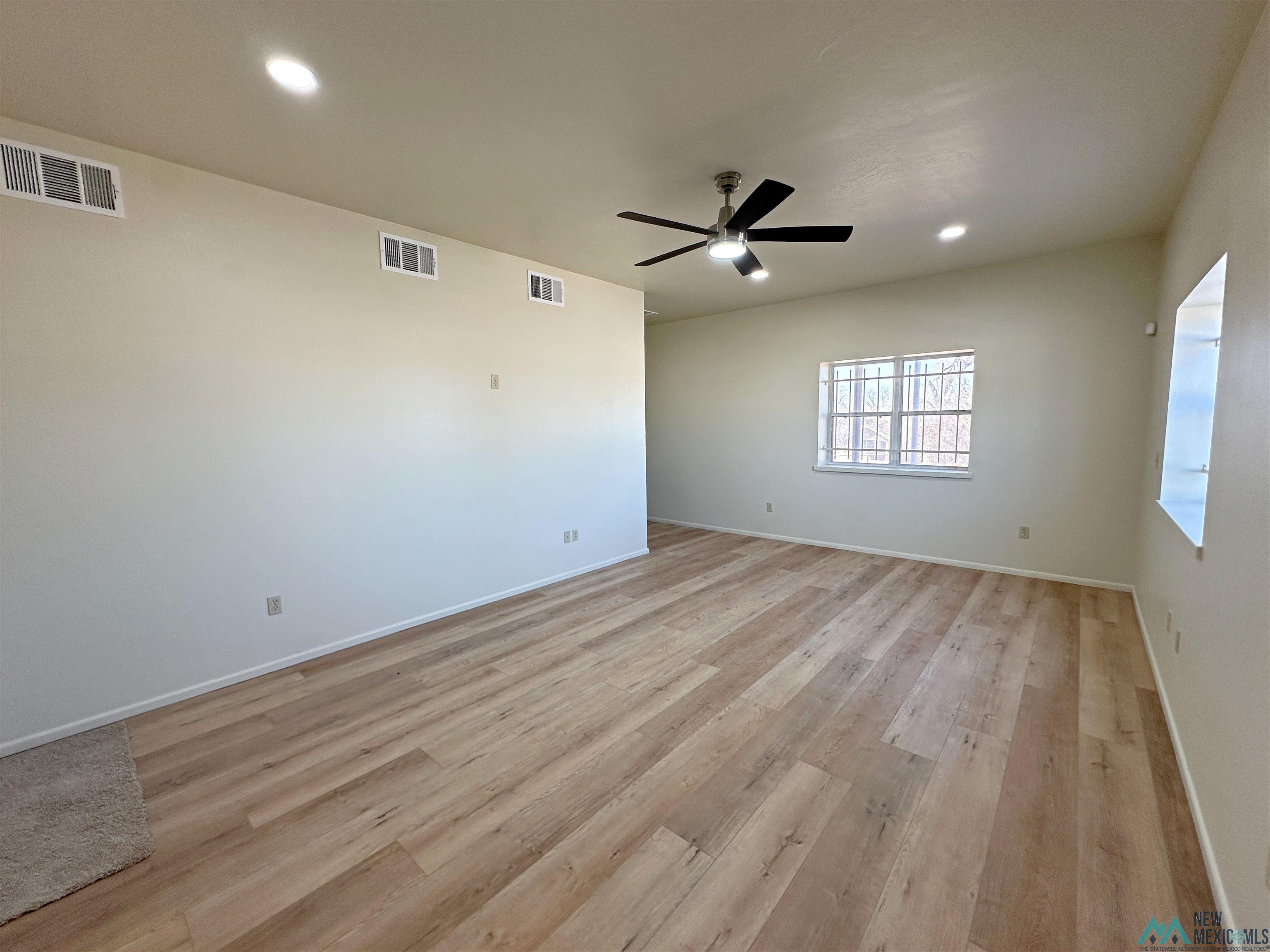 514 W 11th Street, Roswell, New Mexico image 4