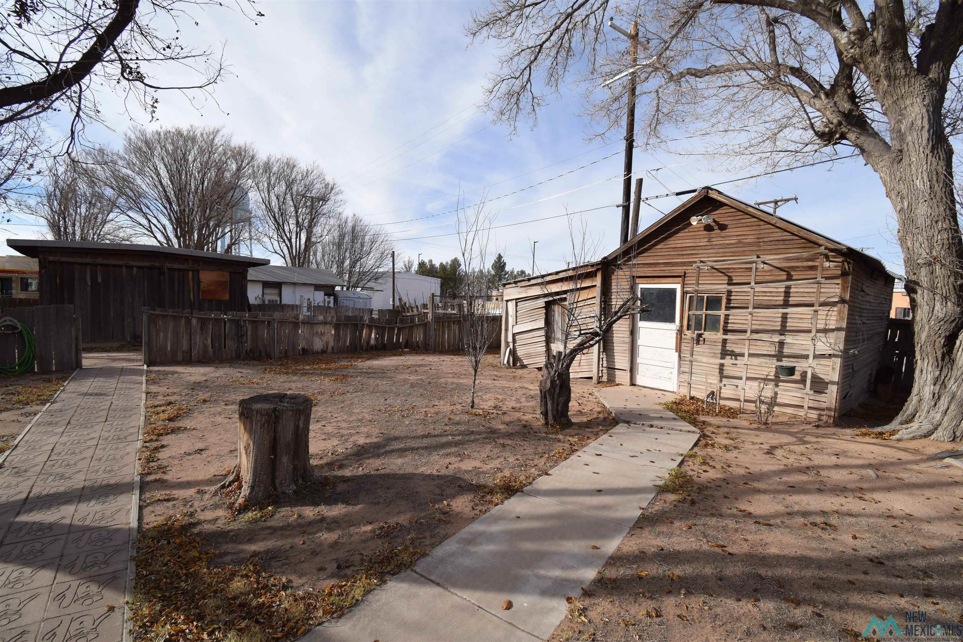 811 W Pine St, Deming, Texas image 26