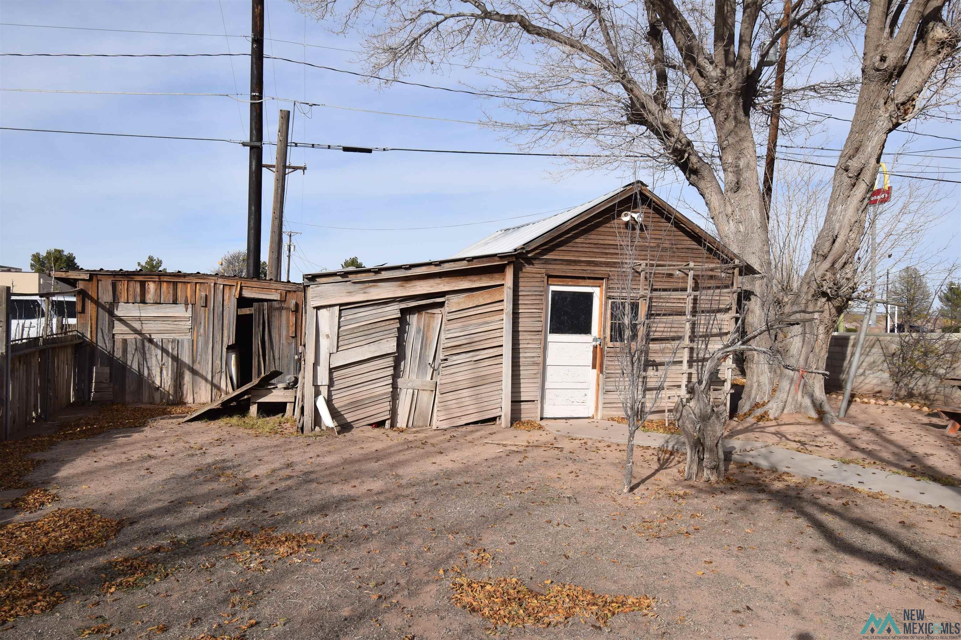 811 W Pine St, Deming, Texas image 24
