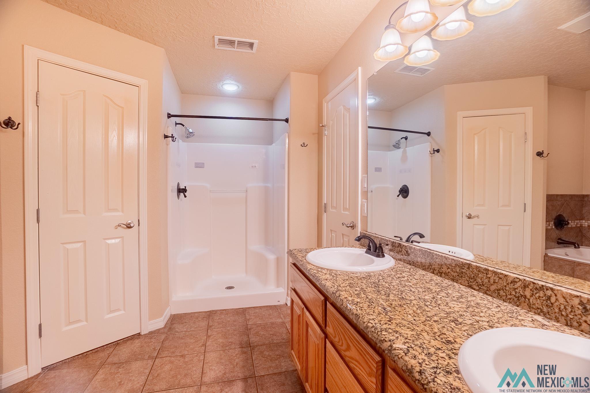 4432 Sandstone Drive, Clovis, Texas image 12
