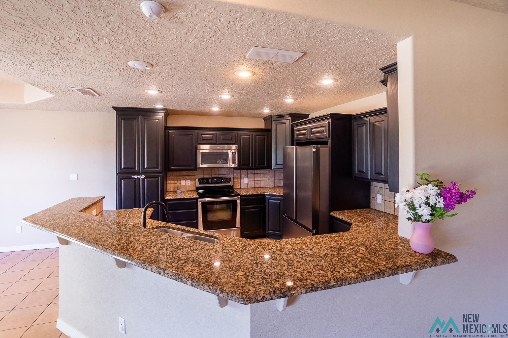 4432 Sandstone Drive, Clovis, Texas image 6