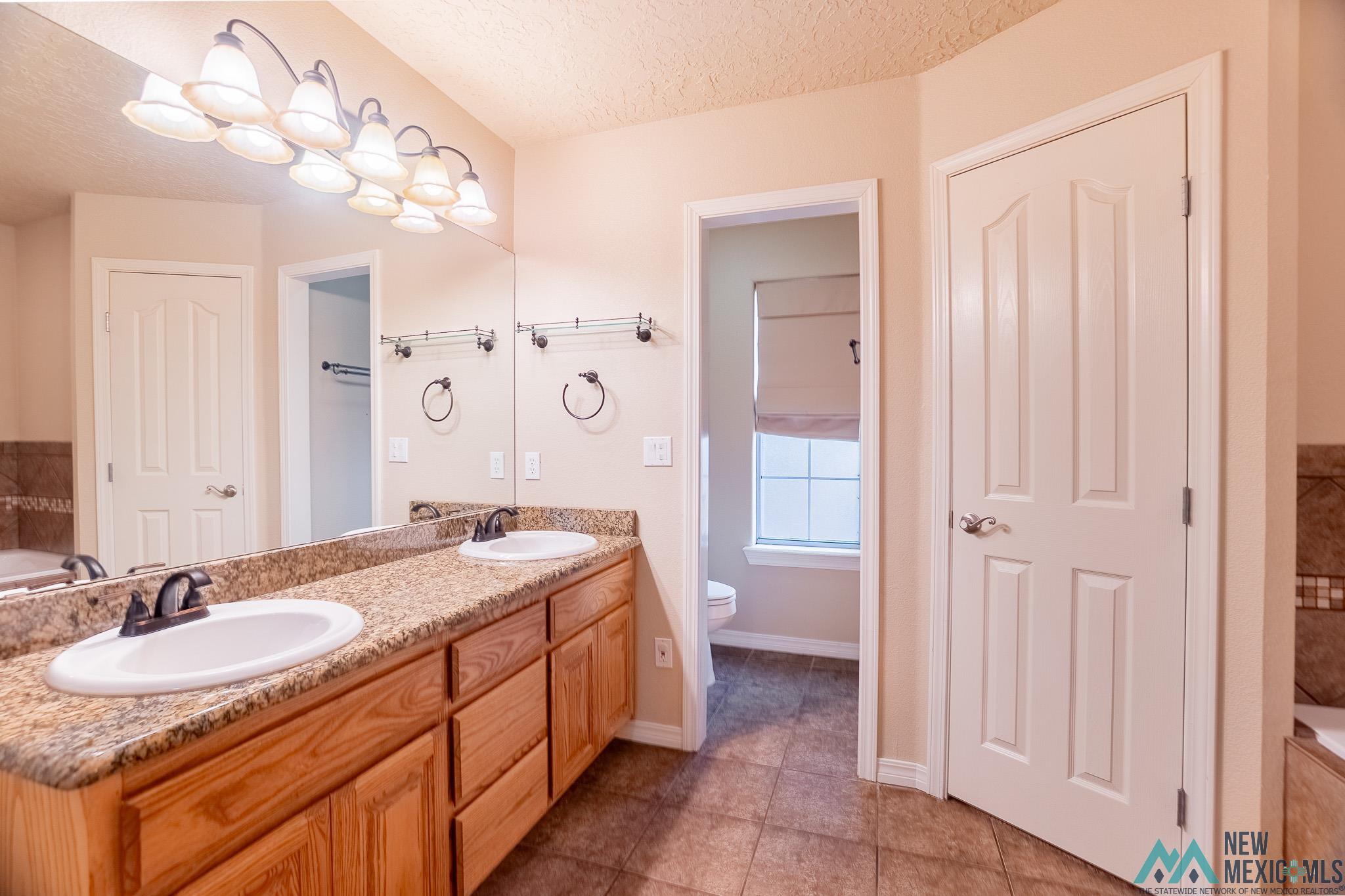 4432 Sandstone Drive, Clovis, Texas image 10