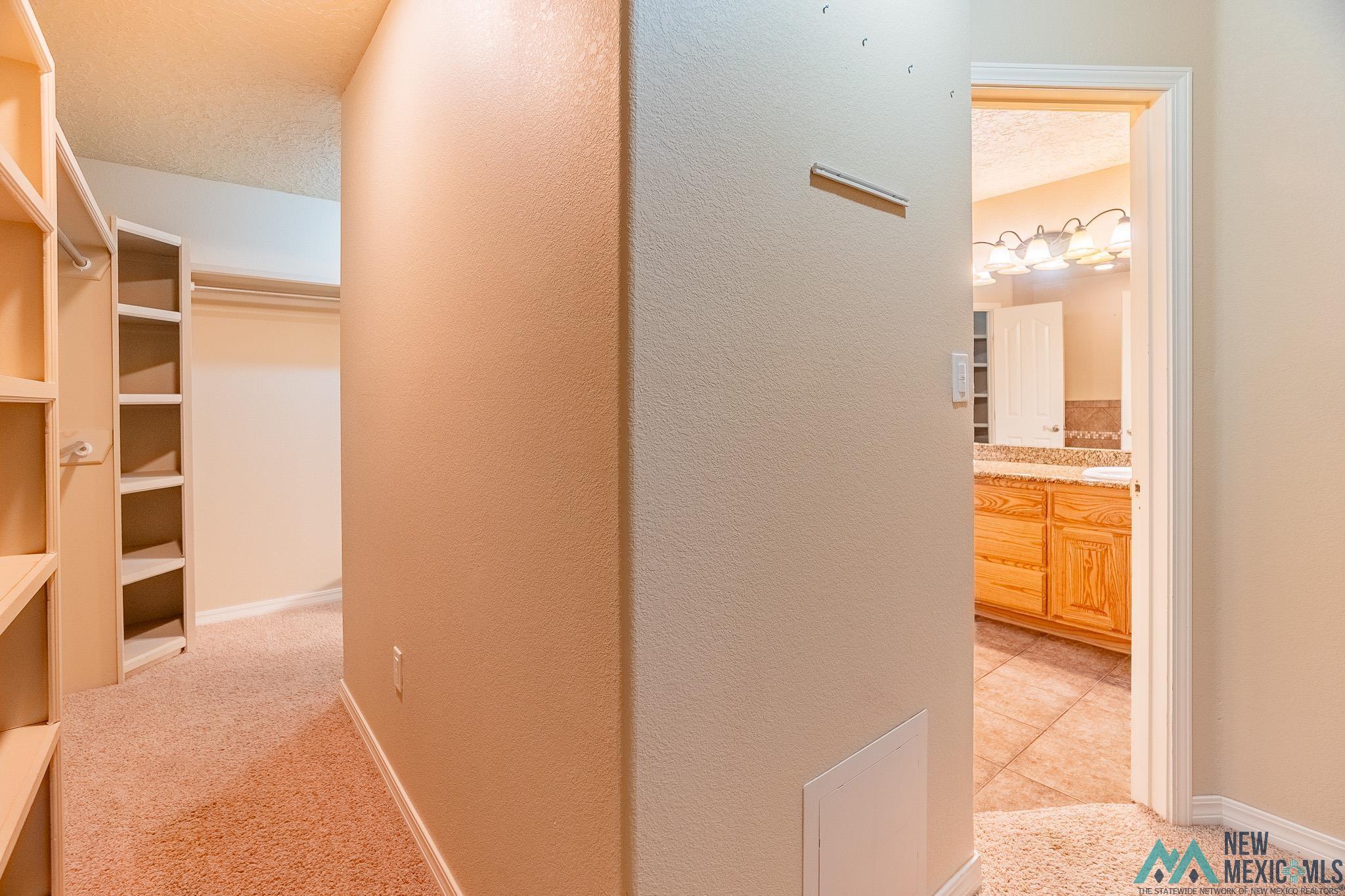 4432 Sandstone Drive, Clovis, Texas image 11