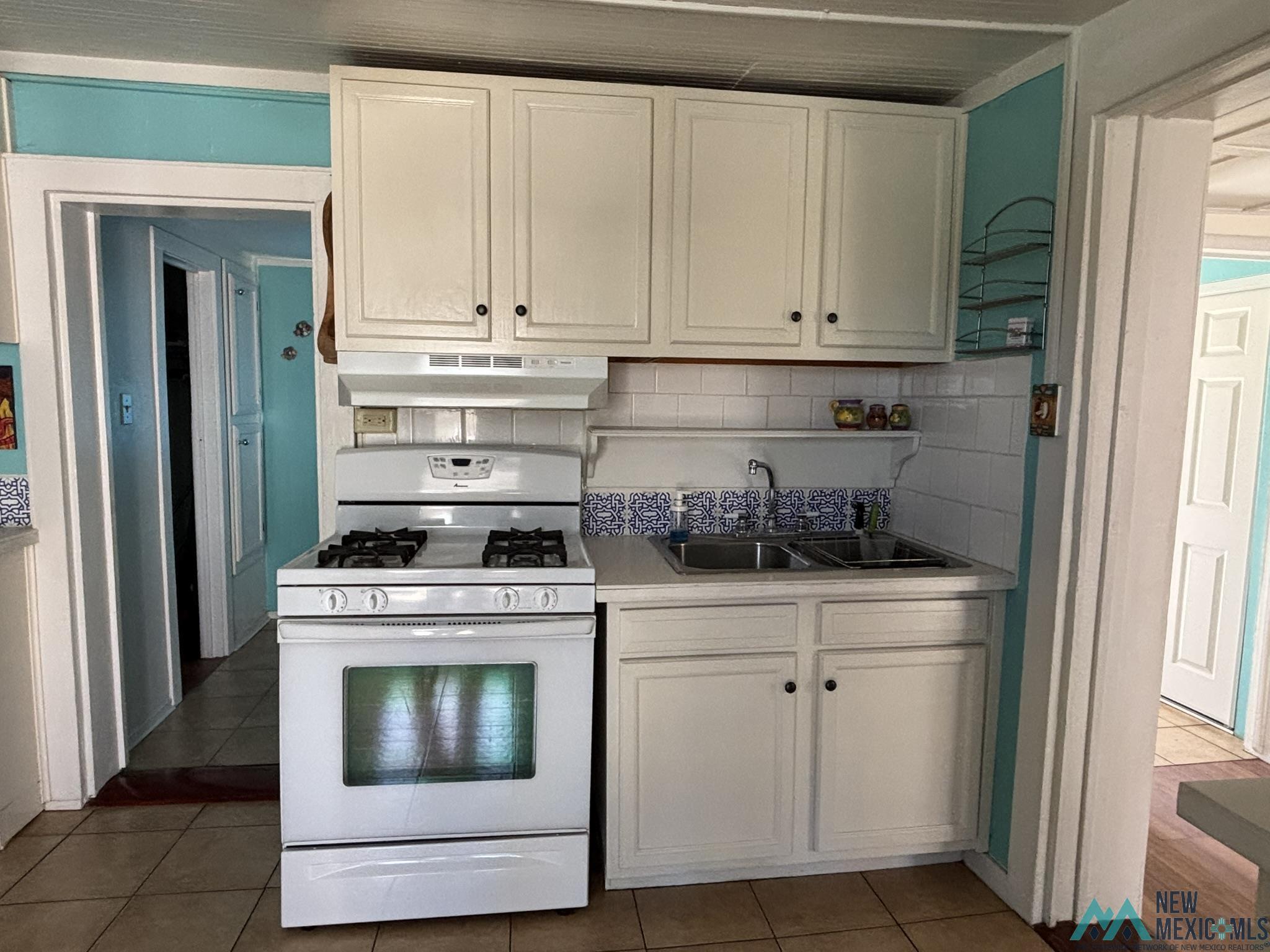 1210 San Francisco Street, Las Vegas, New Mexico image 20