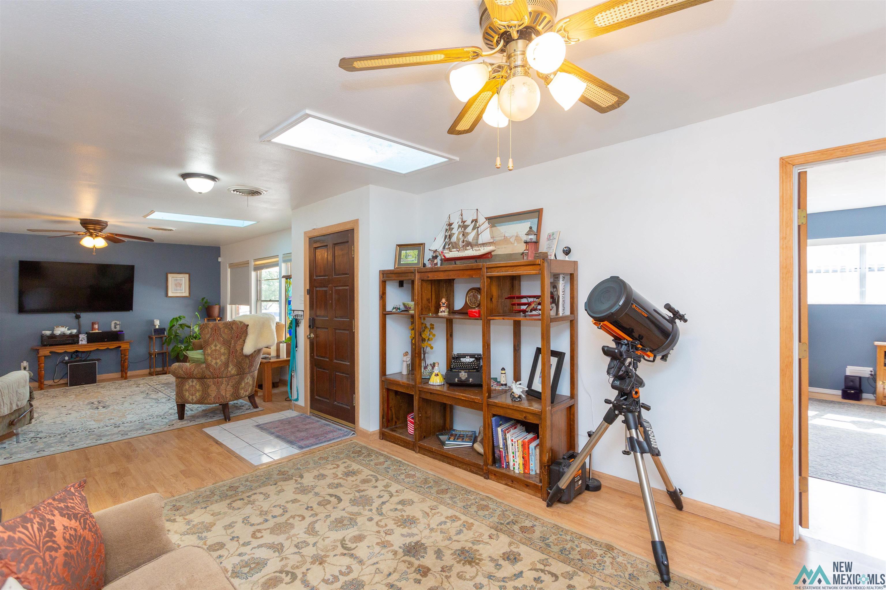 2701 W 8th Street, Roswell, Texas image 7