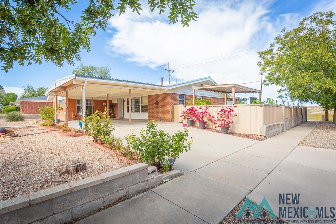 2701 W 8th Street, Roswell, Texas image 1