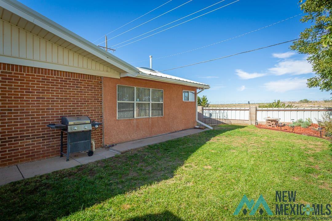 2701 W 8th Street, Roswell, Texas image 42