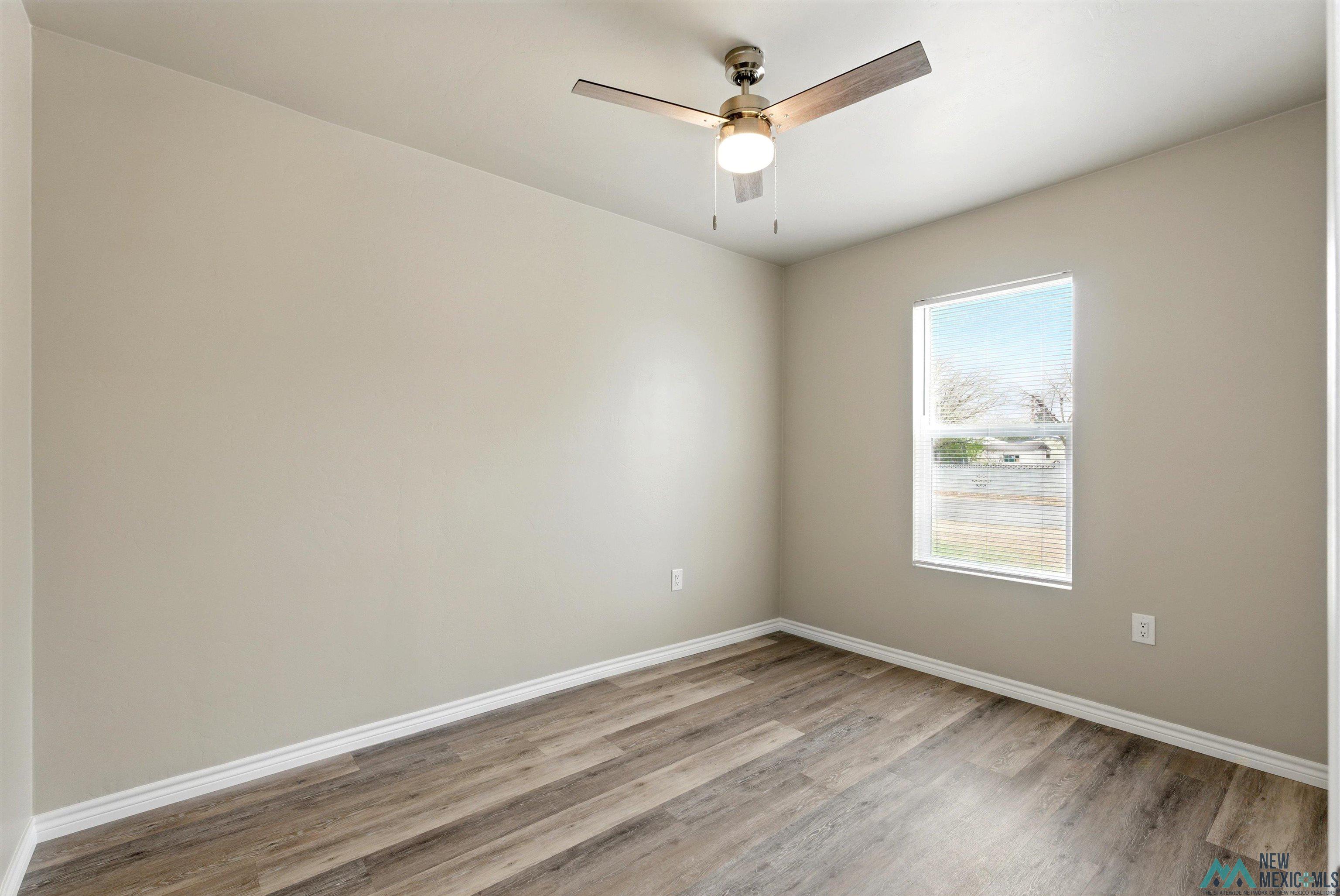 702 N Maple Street, Carlsbad, Texas image 19