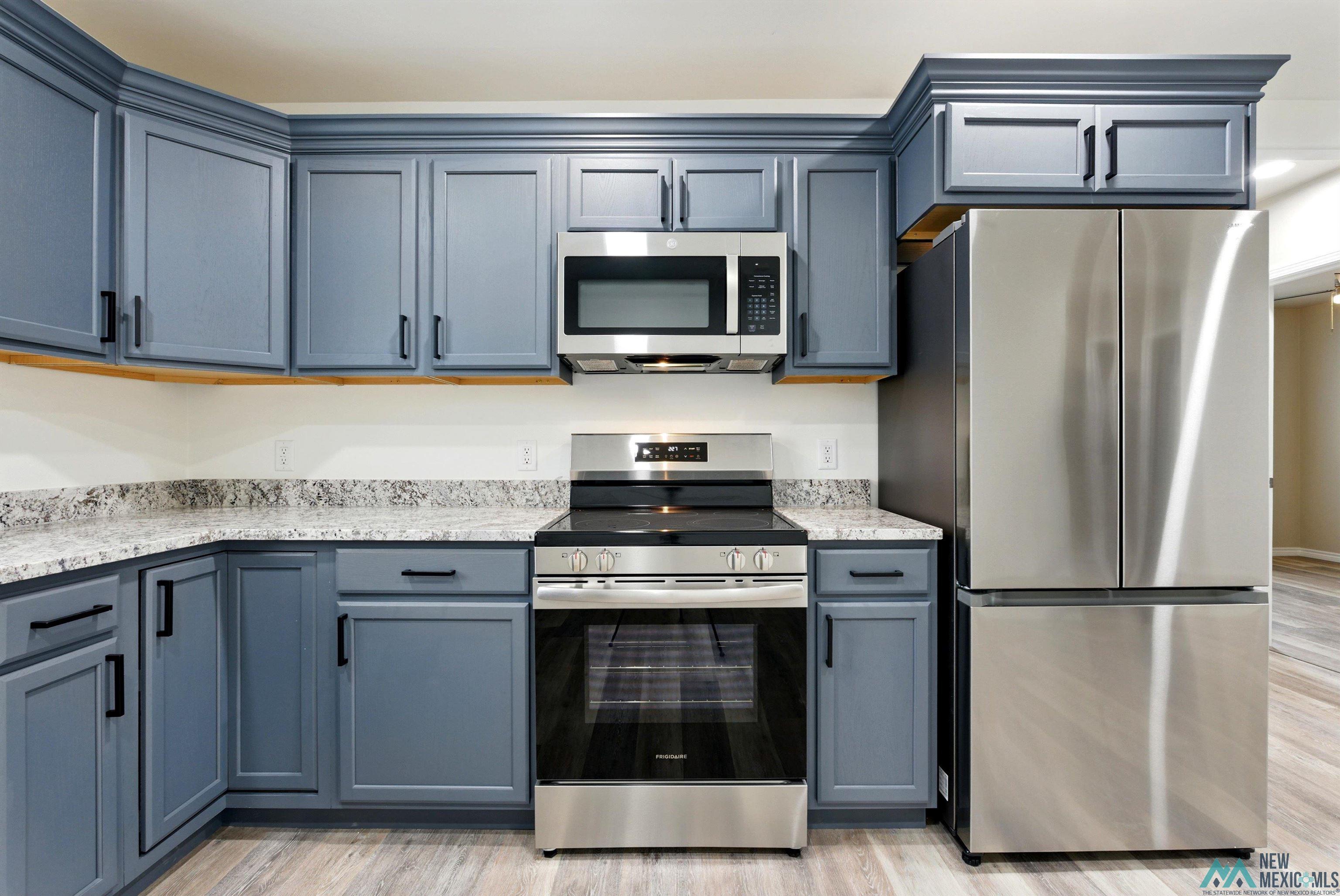 702 N Maple Street, Carlsbad, Texas image 11