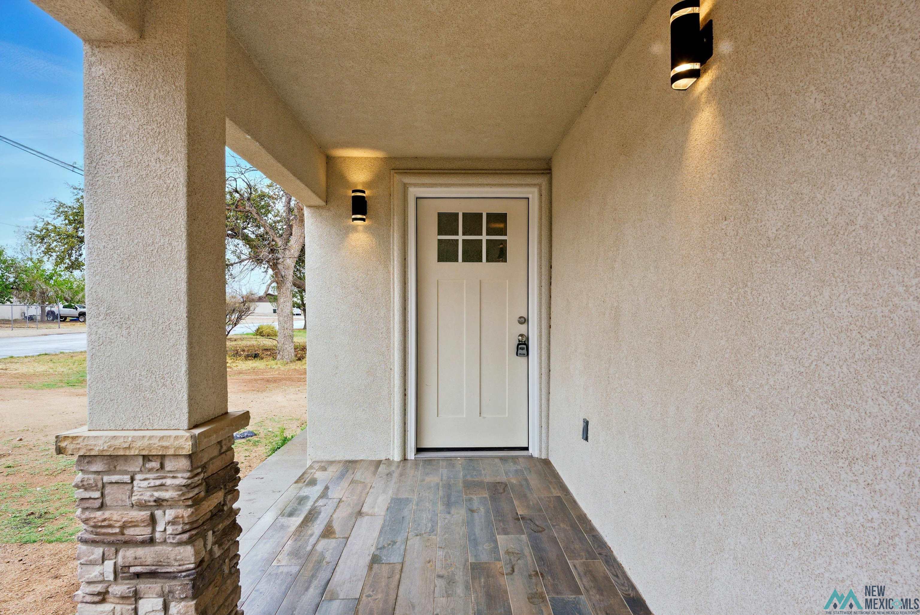 702 N Maple Street, Carlsbad, Texas image 4