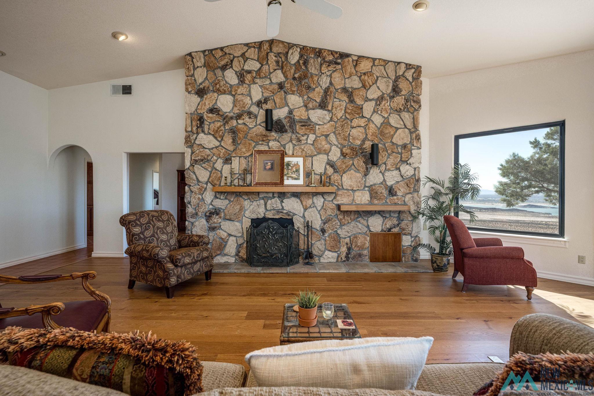 13 Mcrae Court, Elephant Butte, Texas image 11