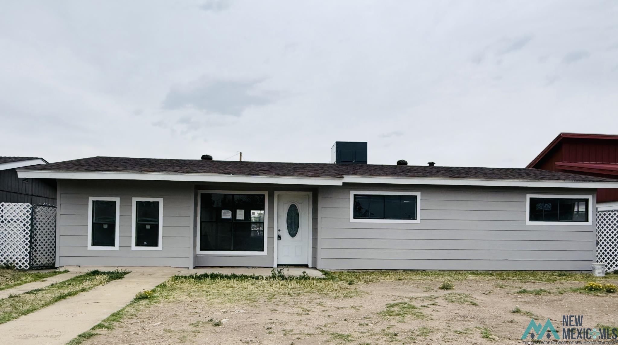 1012 W Hollis Drive, Hobbs, Texas image 1