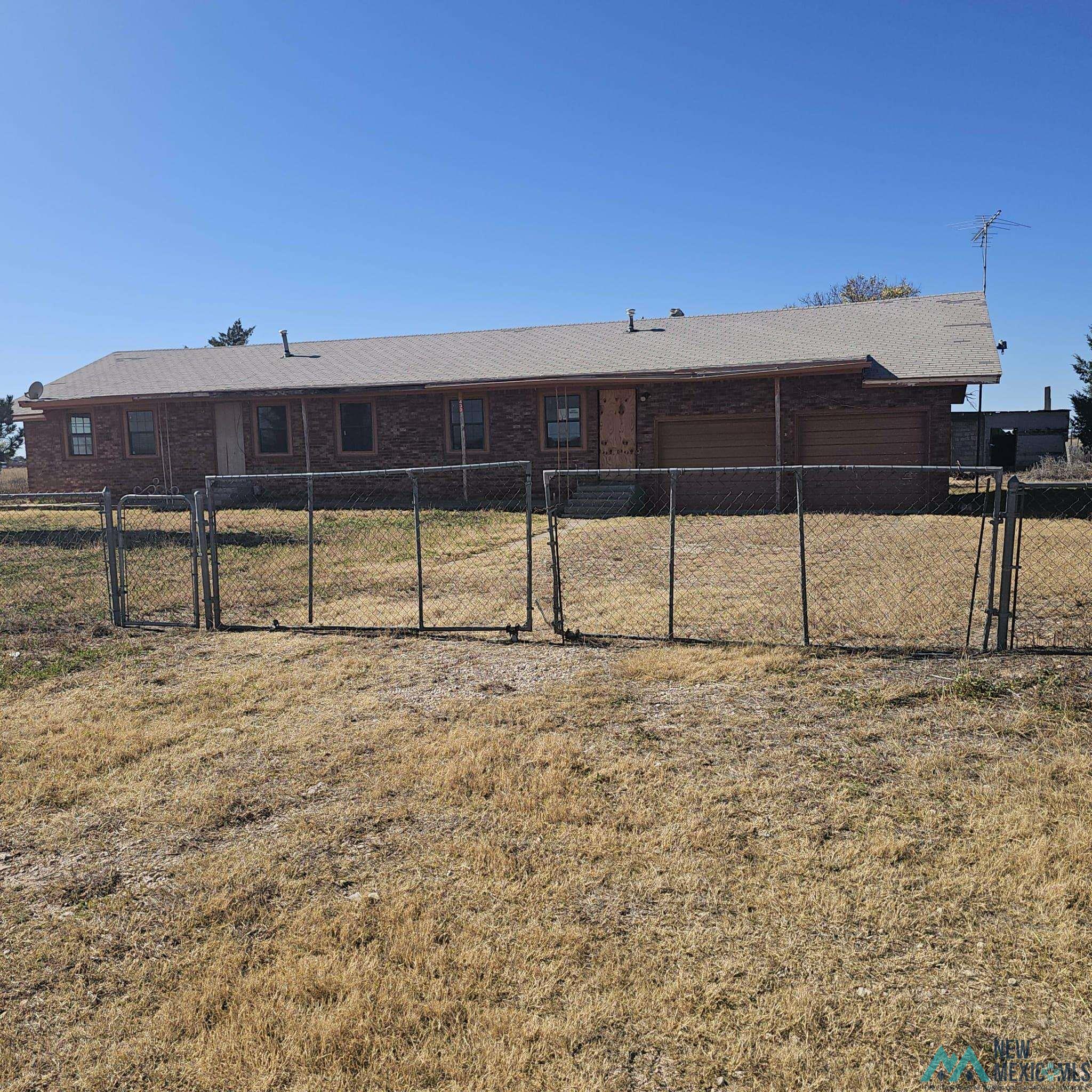 Portales, New Mexico 88130, United States, 3 Bedrooms Bedrooms, ,2 BathroomsBathrooms,Residential,Active,249077