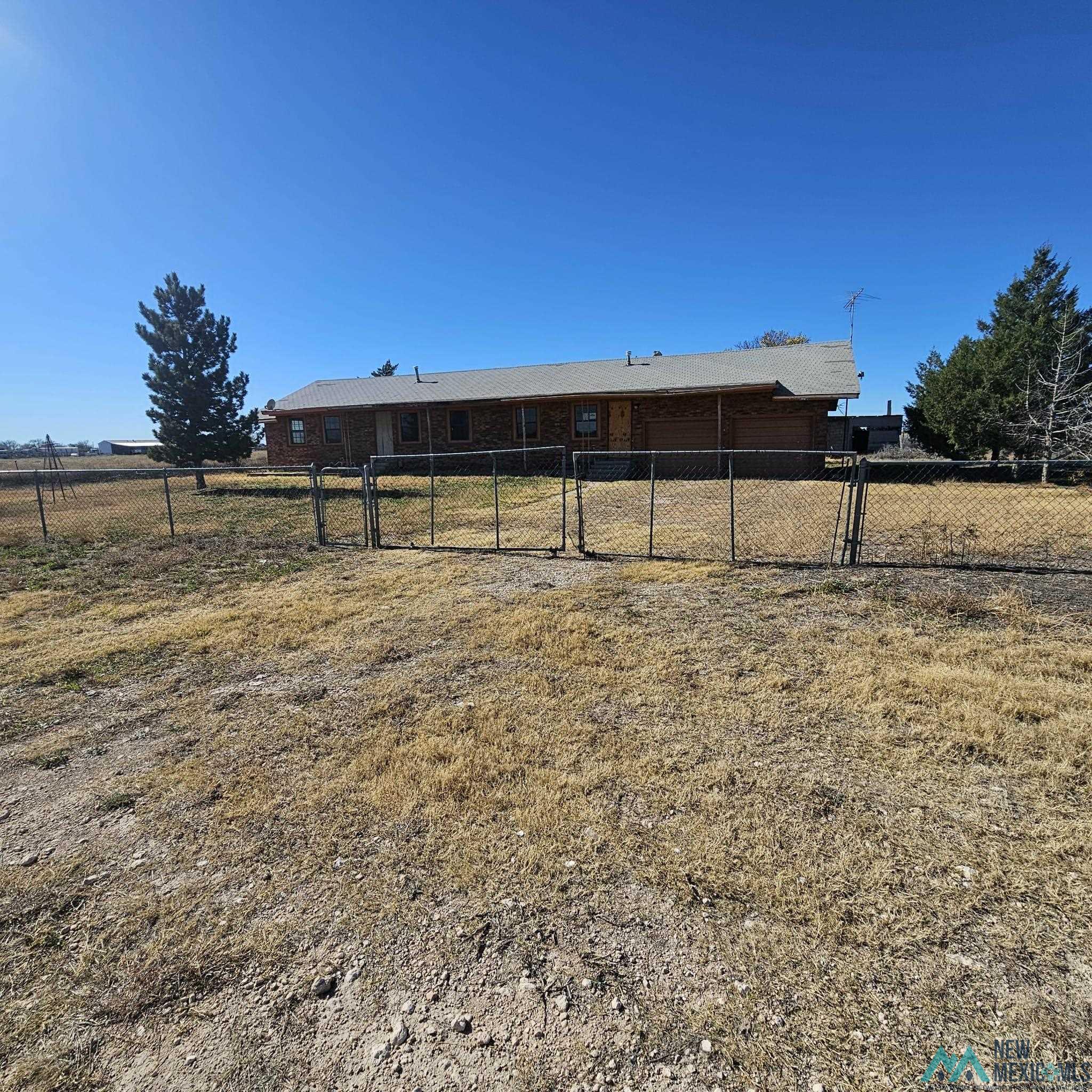Portales, New Mexico 88130, United States, 3 Bedrooms Bedrooms, ,2 BathroomsBathrooms,Residential,Active,249077