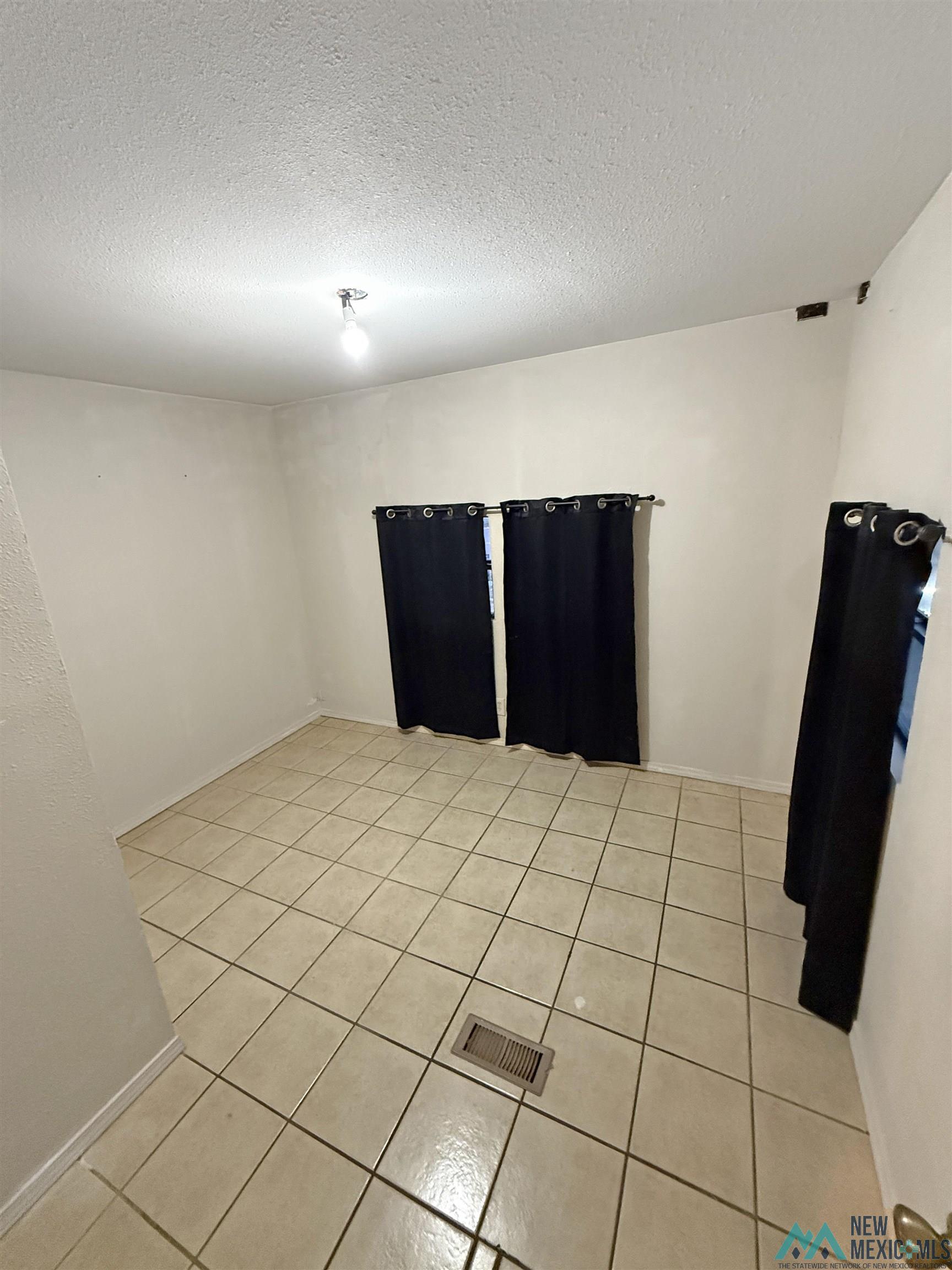 1518 E Skelly Street, Hobbs, New Mexico image 4