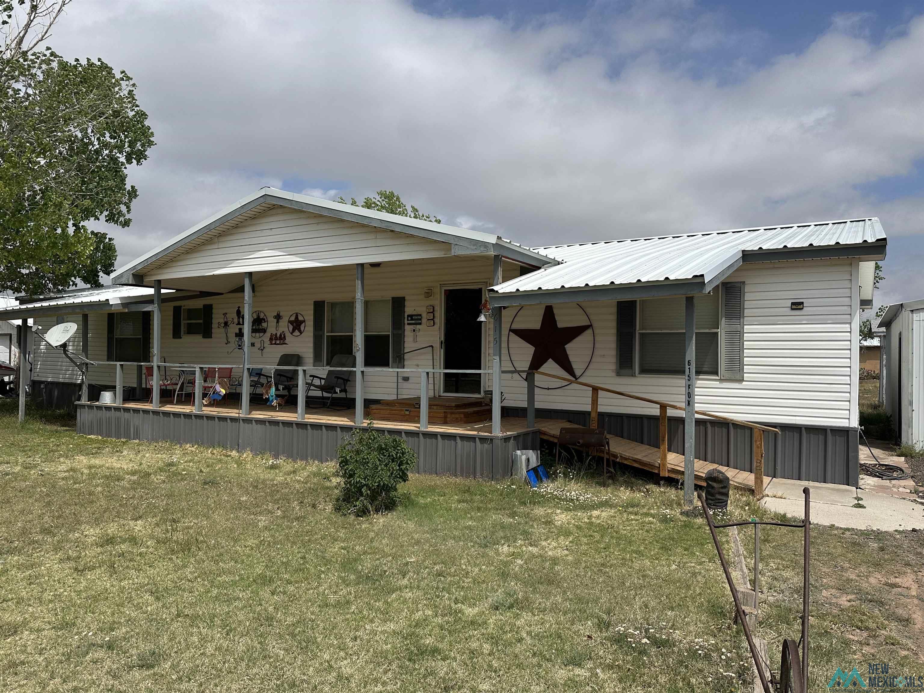 615 Fox Dr, Logan, Texas image 1