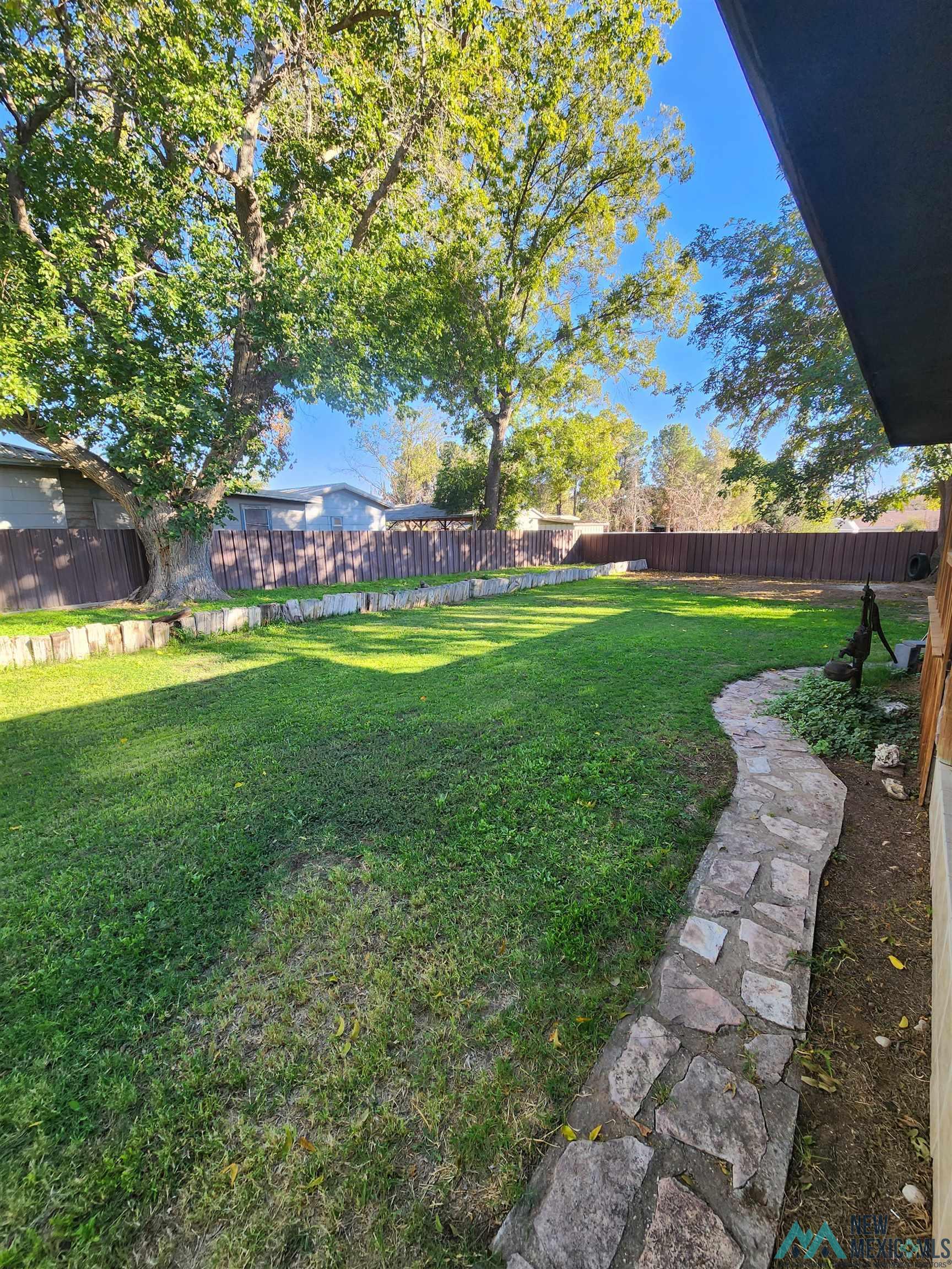 115 S La Huerta Circle, Carlsbad, Texas image 38