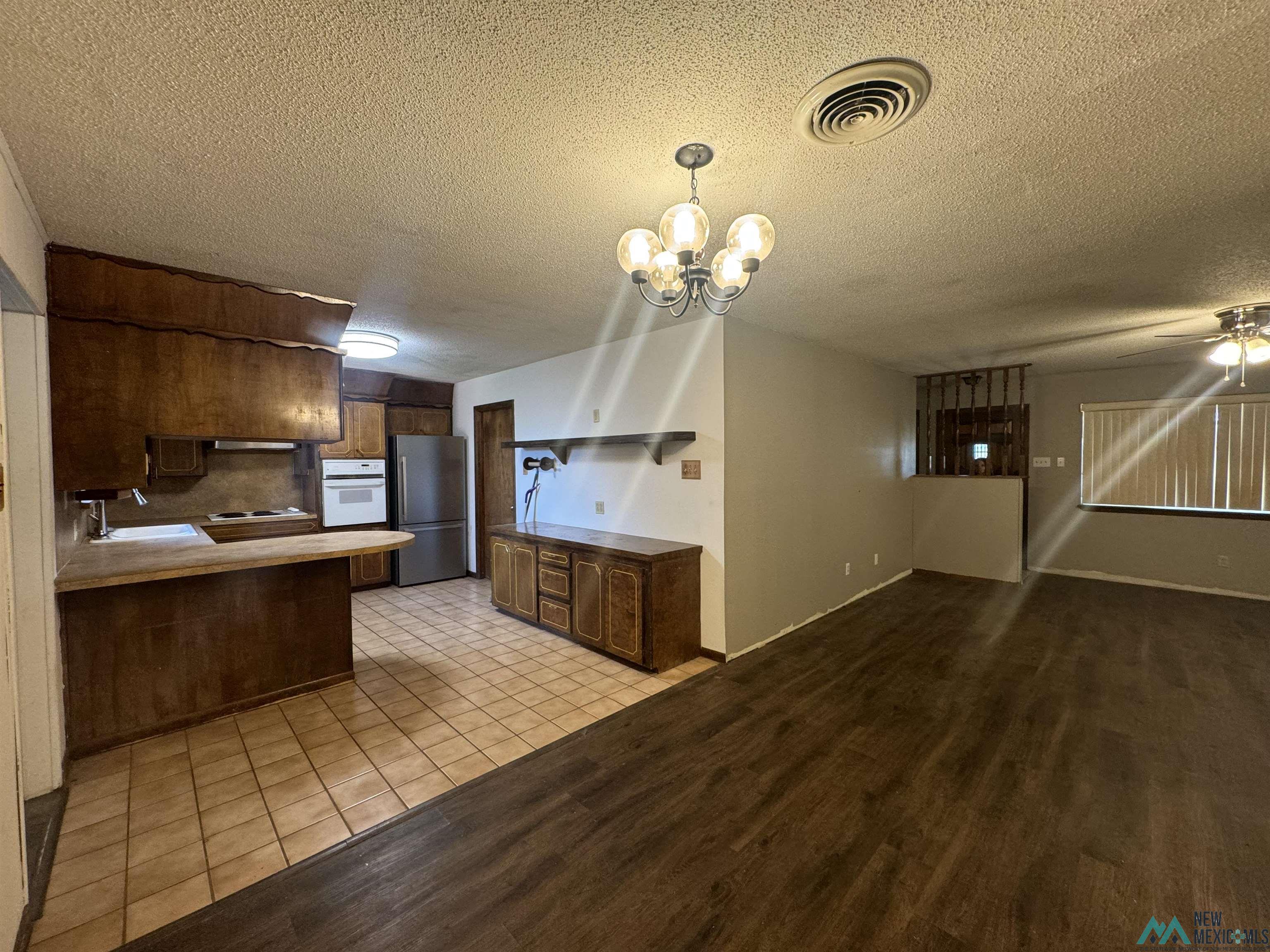 1908 Grayson Court, Clovis, New Mexico image 5