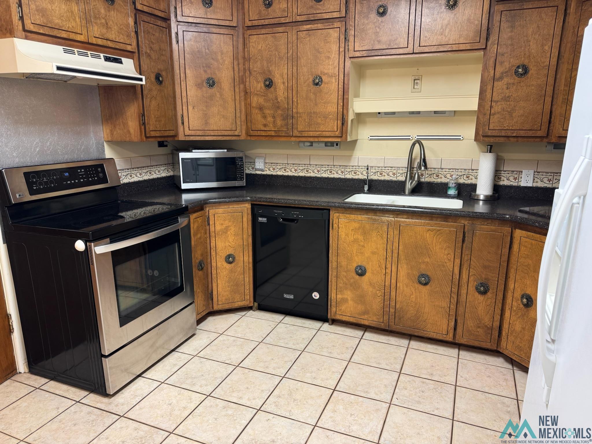 1511 S Kentucky Avenue, Roswell, Texas image 8
