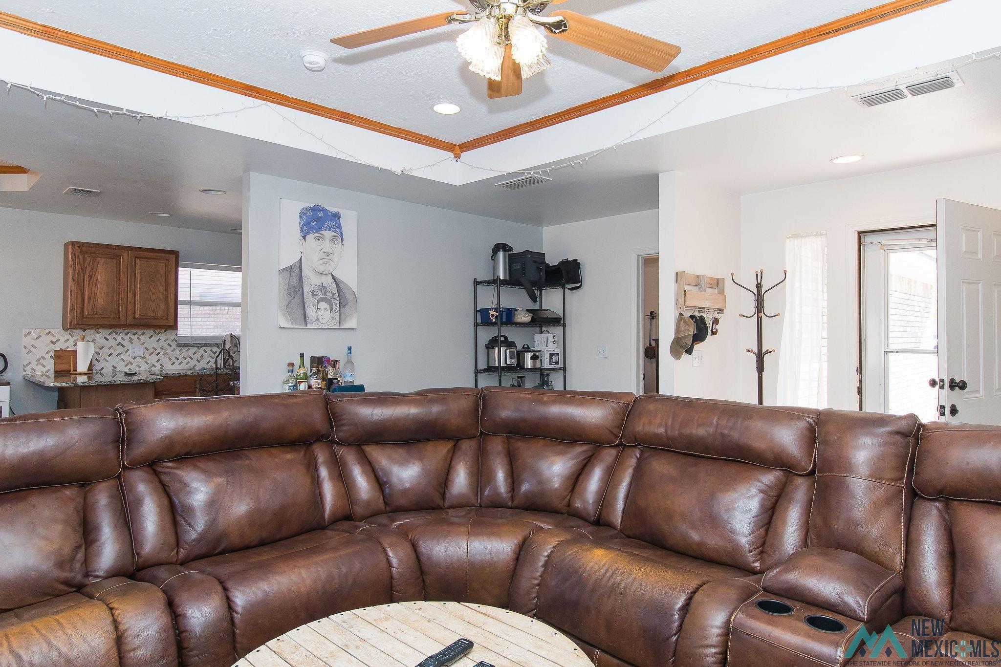 Clovis, New Mexico 88101, United States, 3 Bedrooms Bedrooms, ,2 BathroomsBathrooms,Residential,Pending,31755