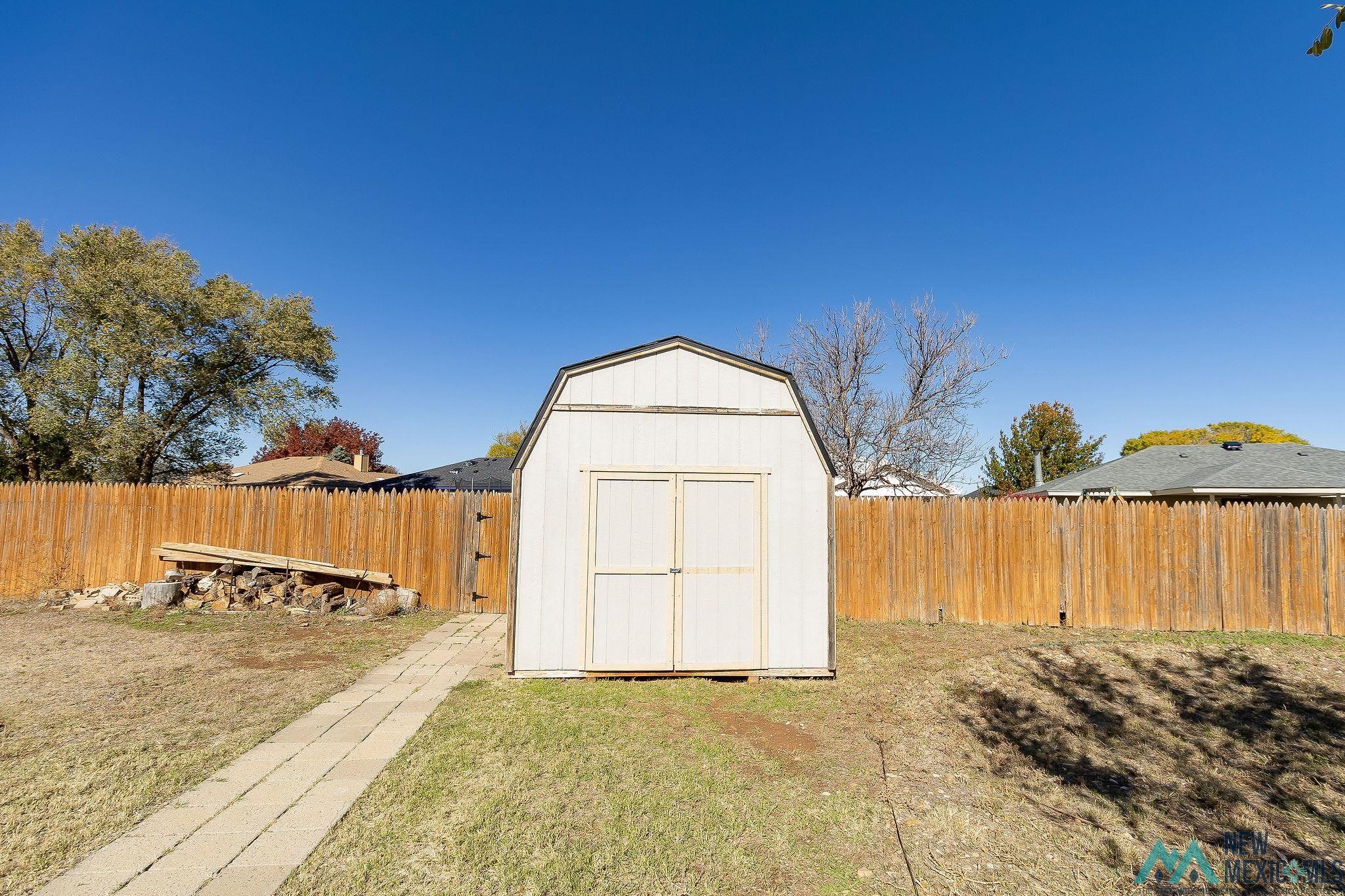 Clovis, New Mexico 88101, United States, 3 Bedrooms Bedrooms, ,2 BathroomsBathrooms,Residential,Pending,31755