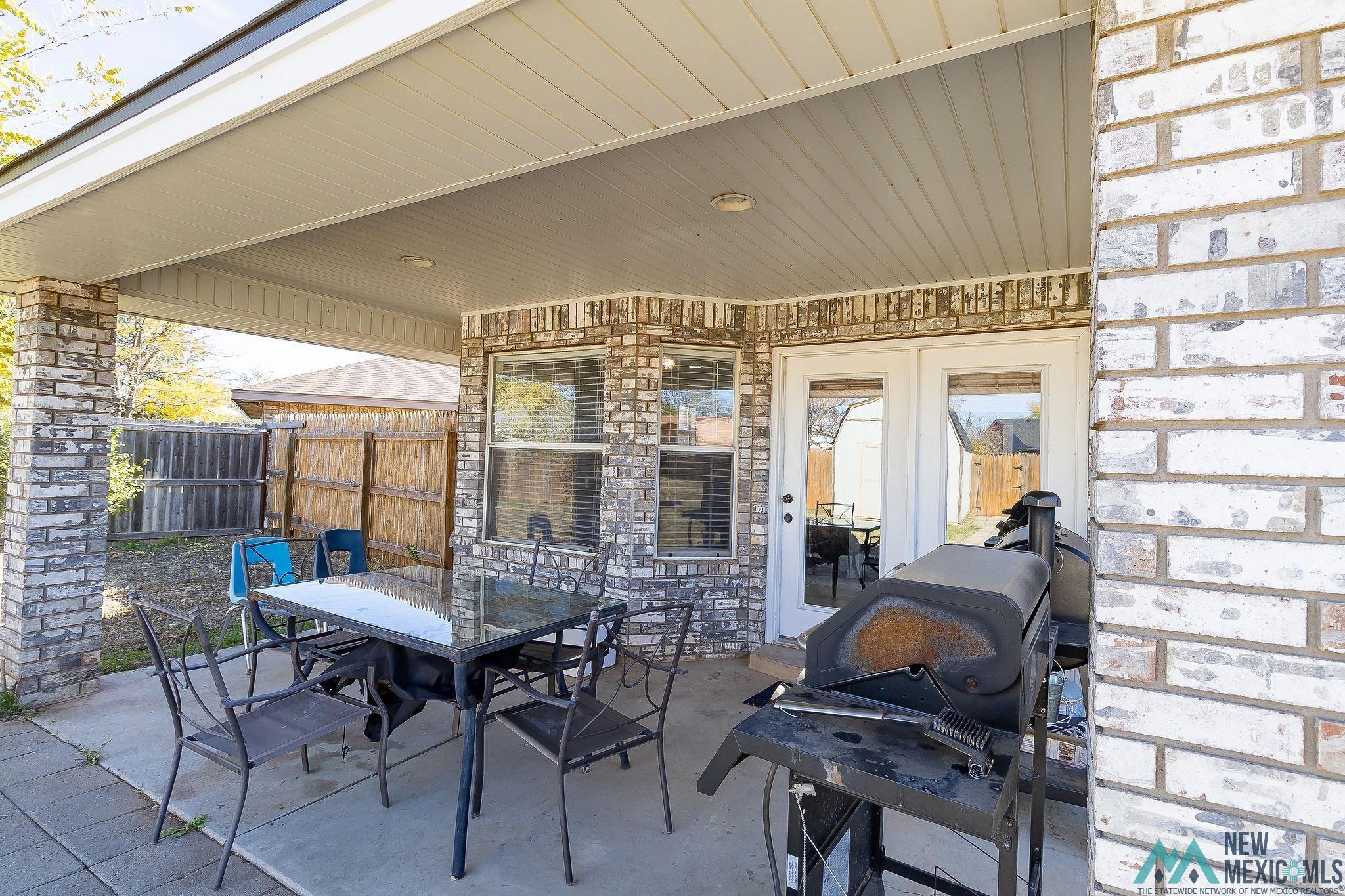 Clovis, New Mexico 88101, United States, 3 Bedrooms Bedrooms, ,2 BathroomsBathrooms,Residential,Pending,31755