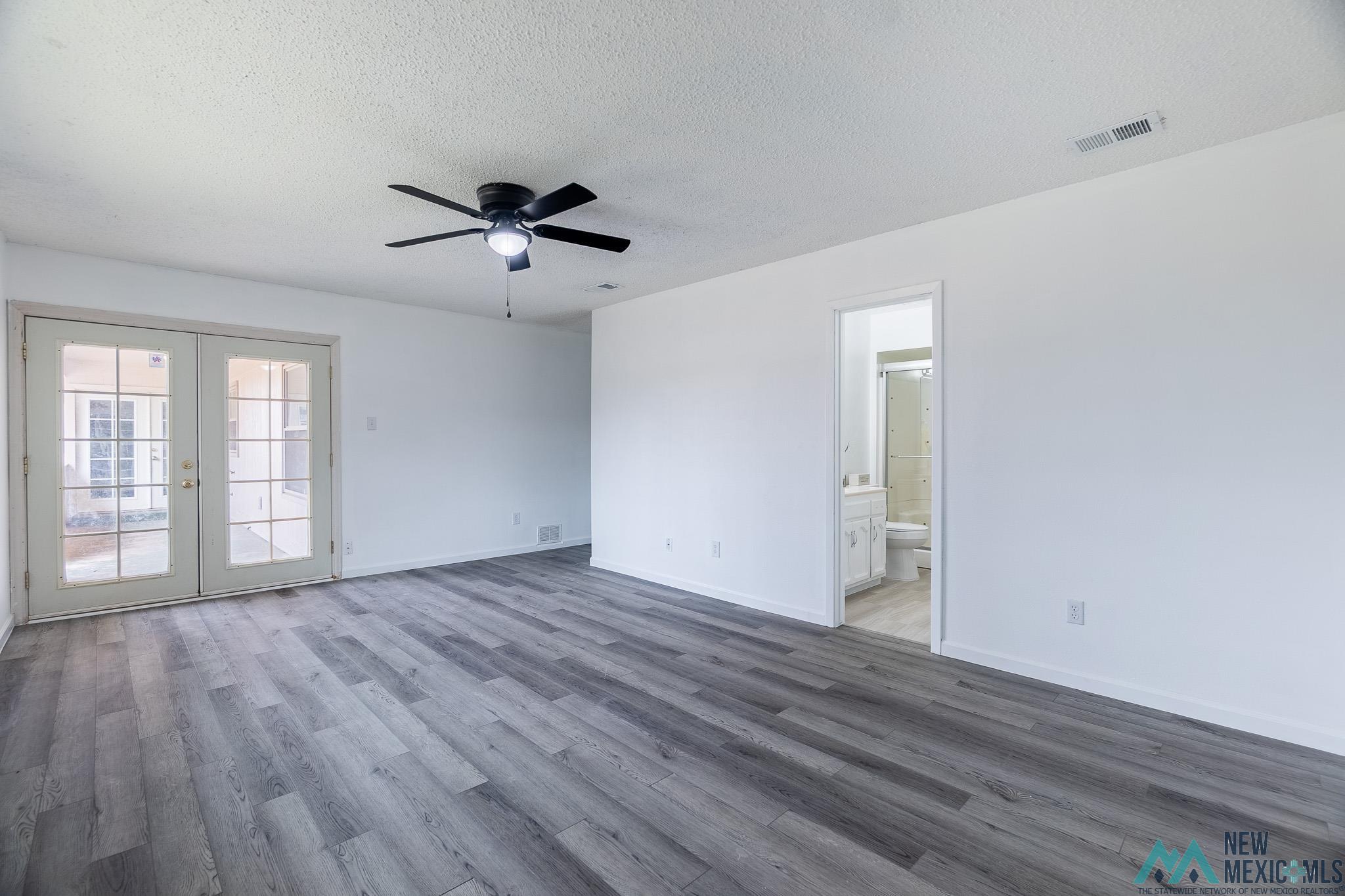 2140 Castle Court, Clovis, Texas image 12