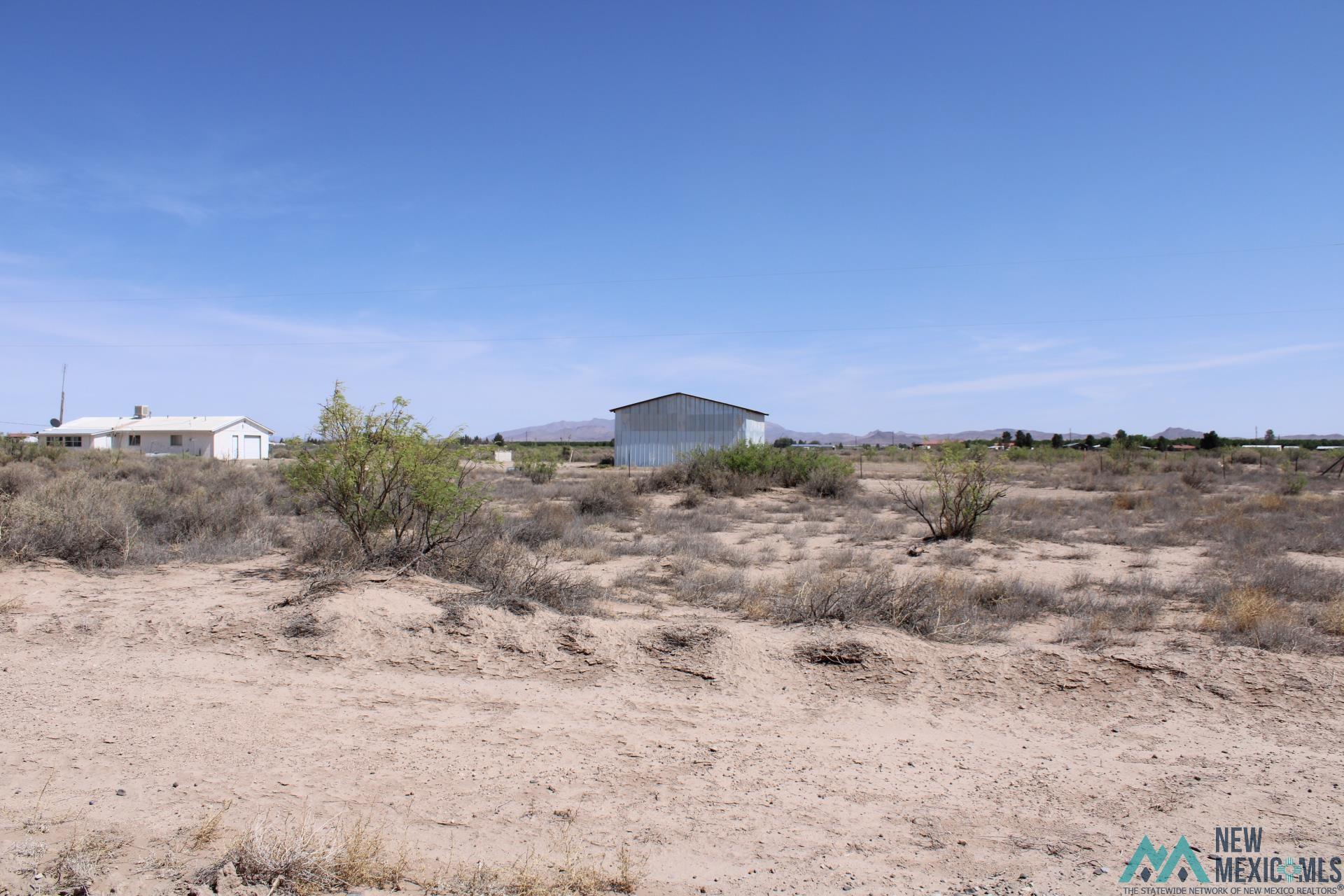 Dahlia Rd Se, Deming, New Mexico image 1