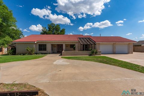 Homes For Sale - 312 E 17th Lane<br/> Portales, NM 88101