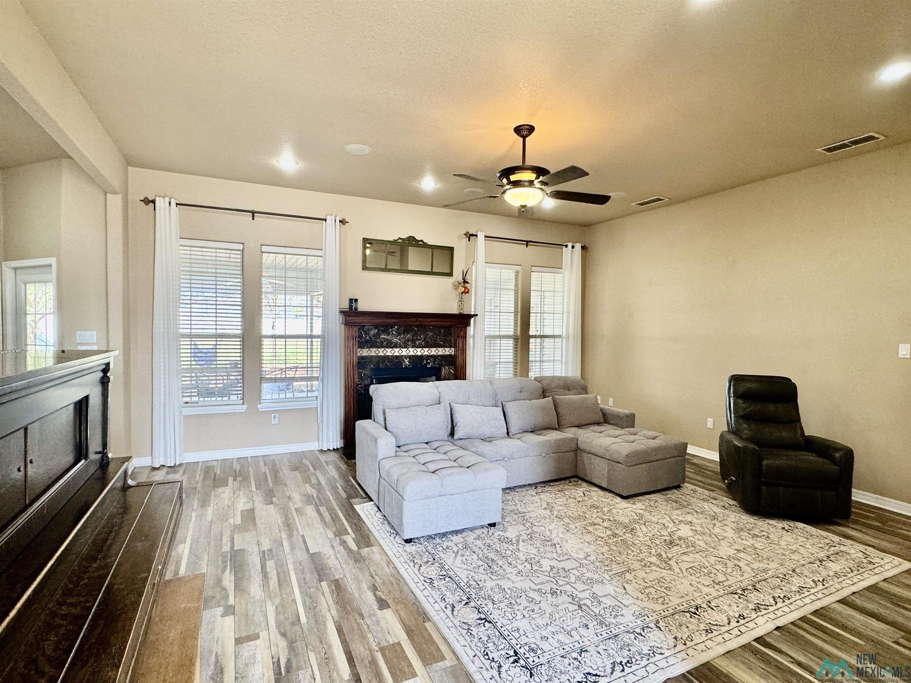 104 Falcon Court, Clovis, Texas image 3