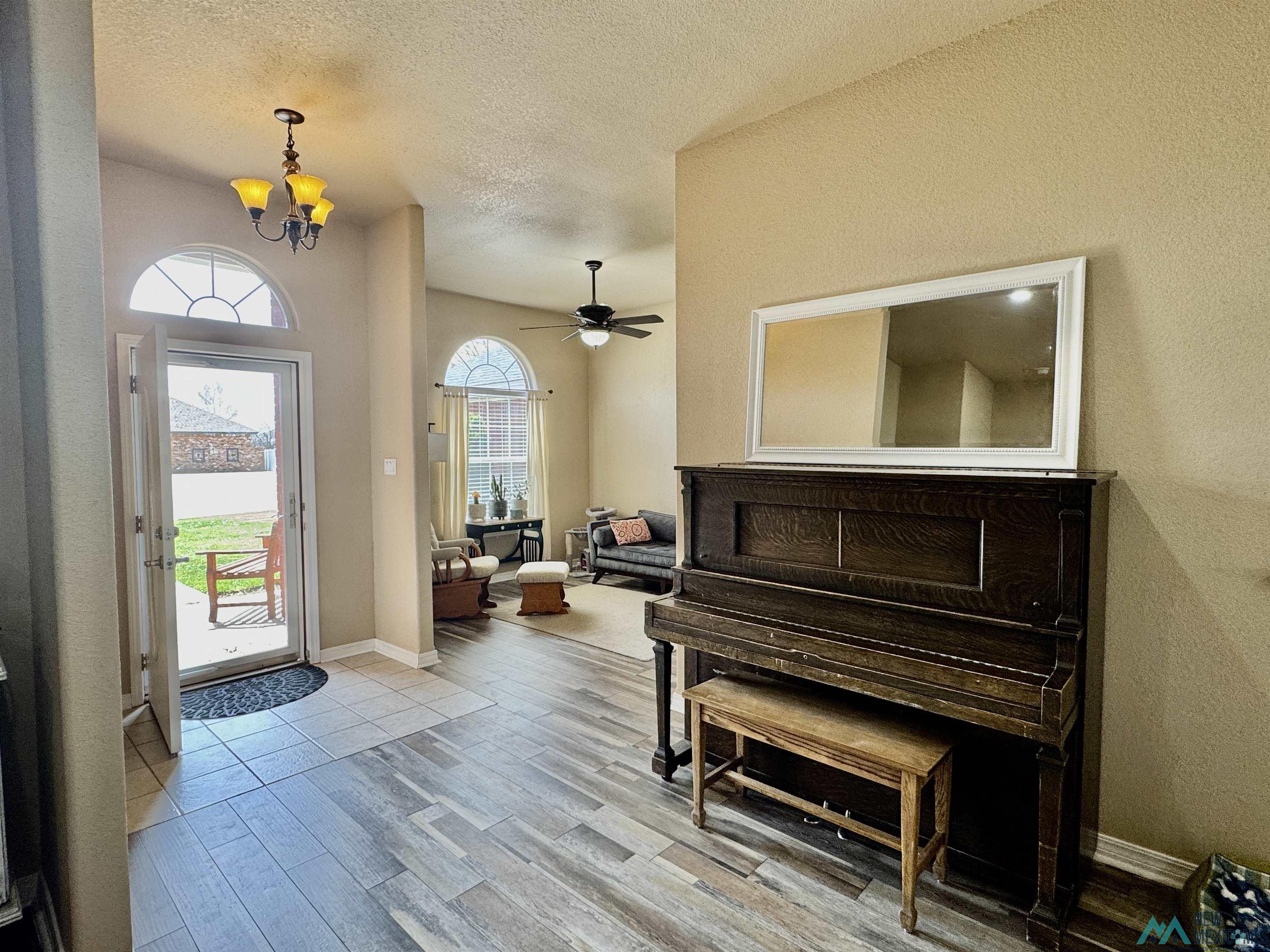 104 Falcon Court, Clovis, Texas image 12