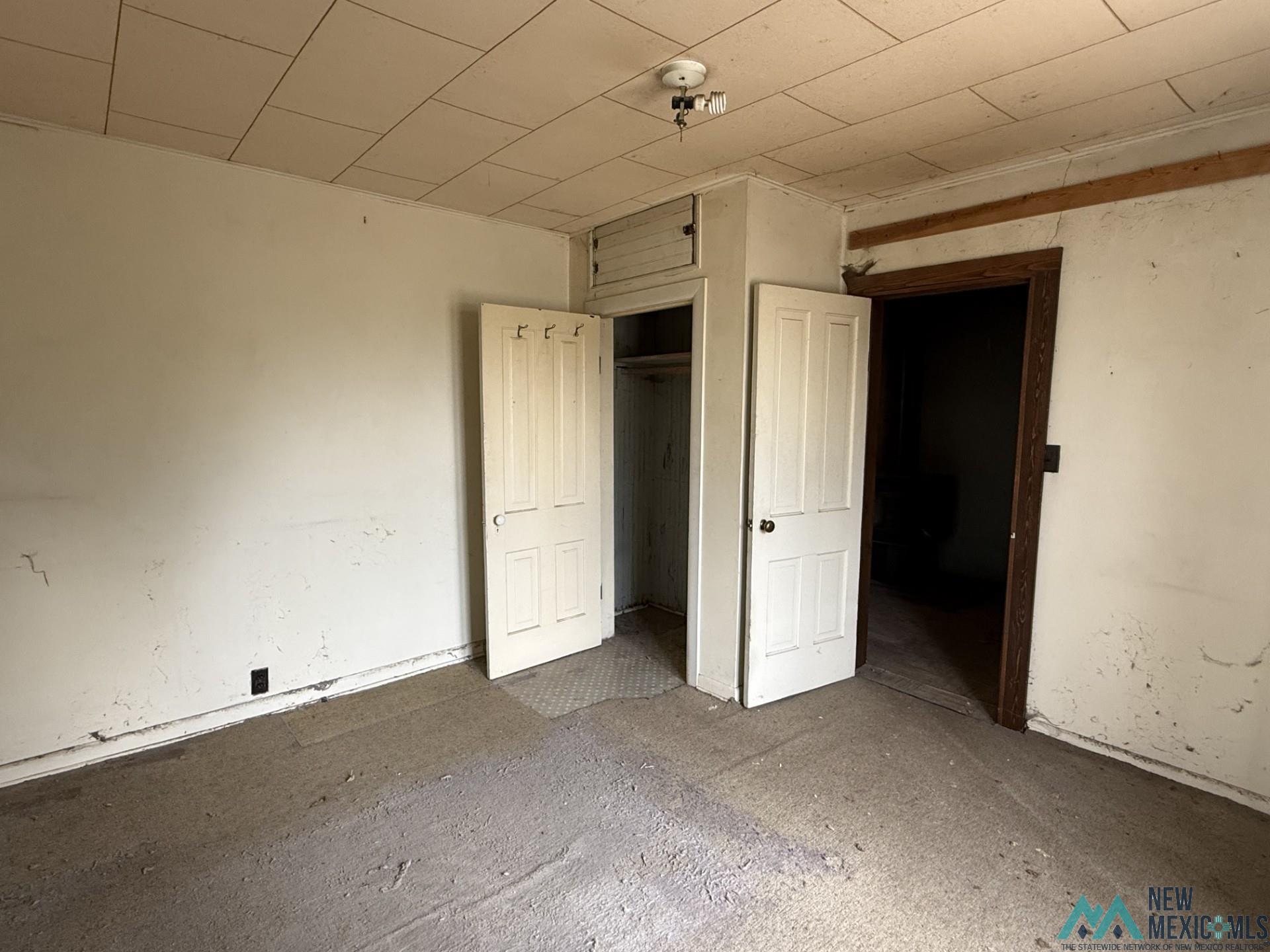 8 Mullins Drive, Las Vegas, Texas image 11
