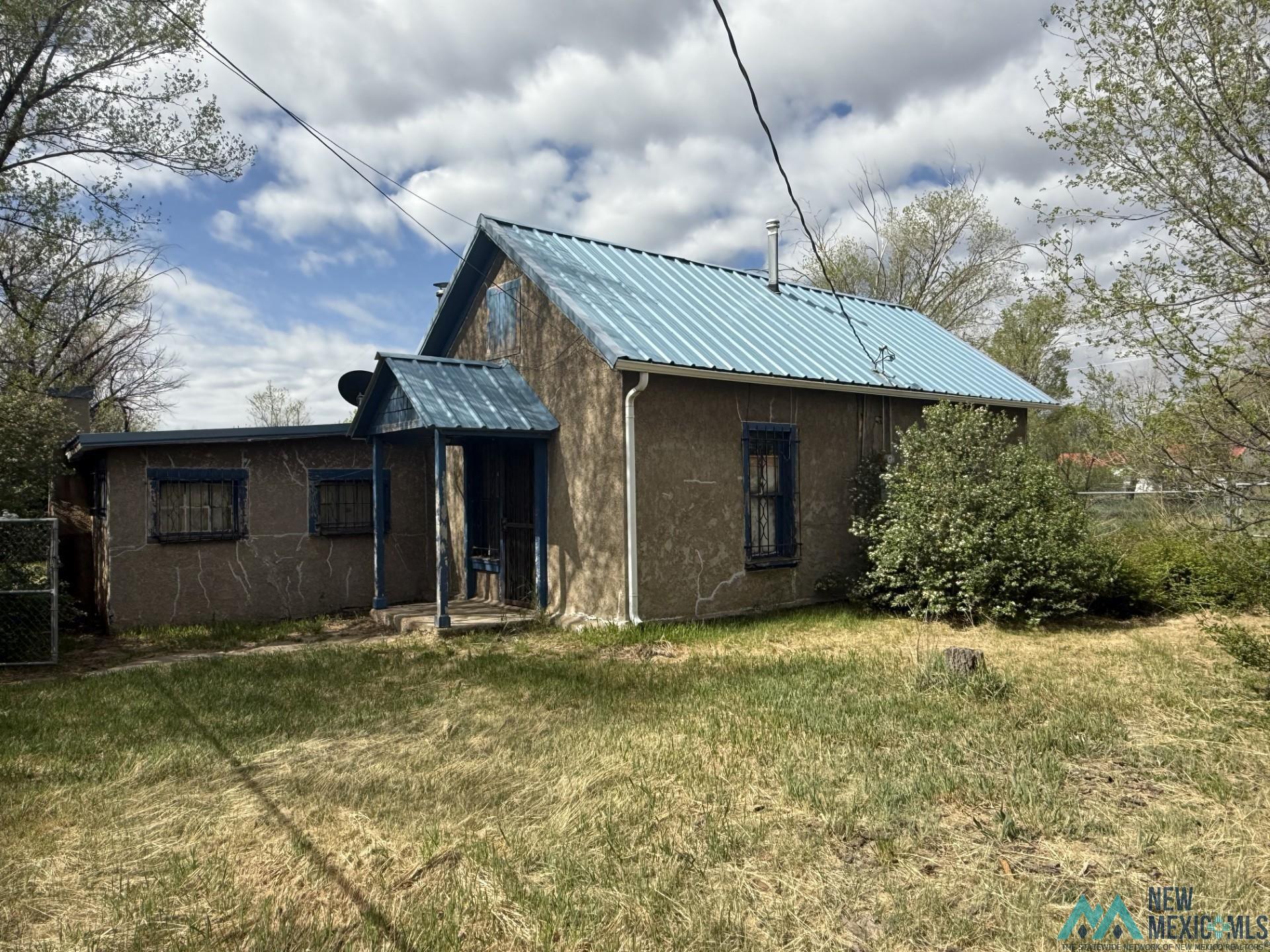 8 Mullins Drive, Las Vegas, Texas image 1