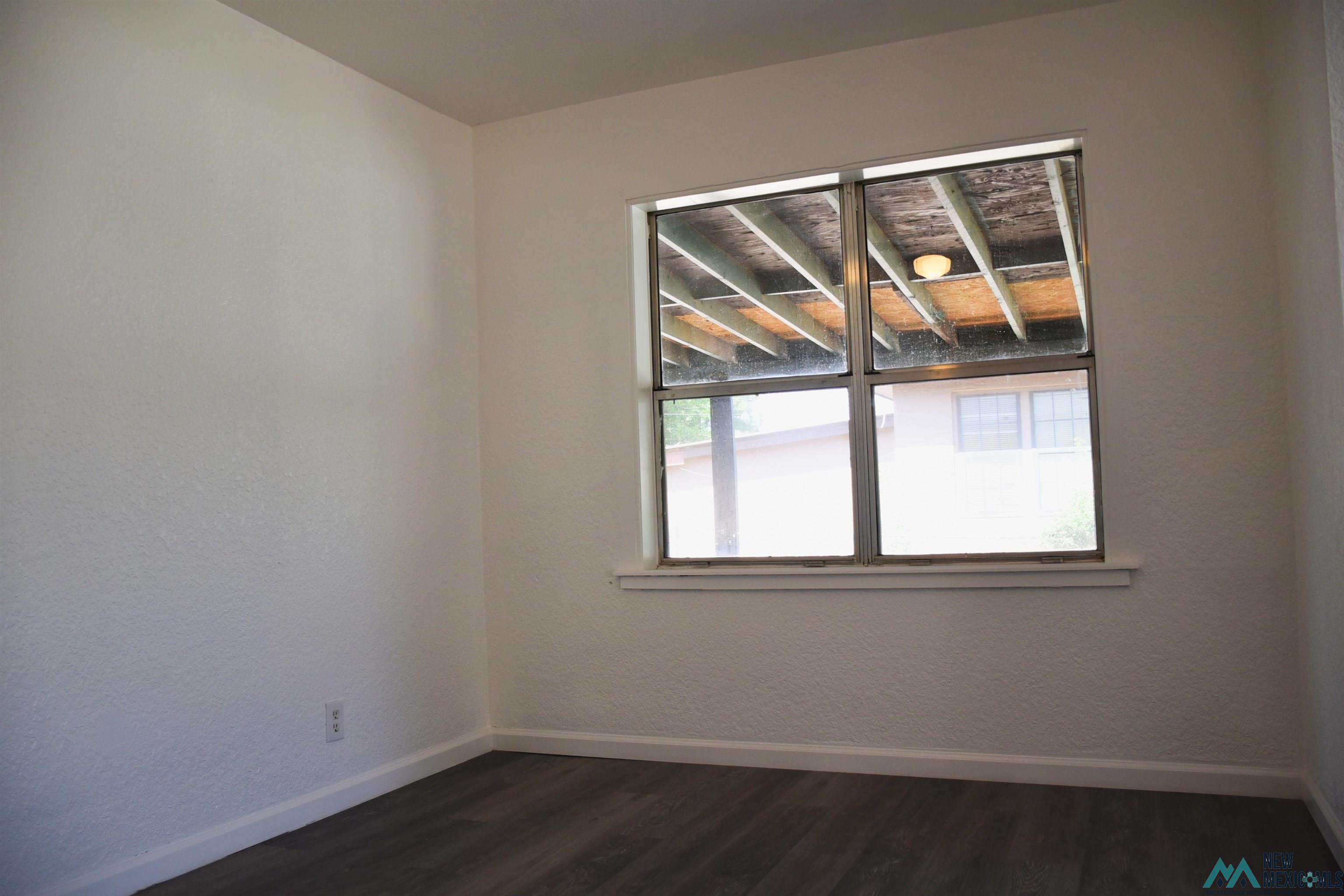 618 E 6th Street, Roswell, Texas image 16