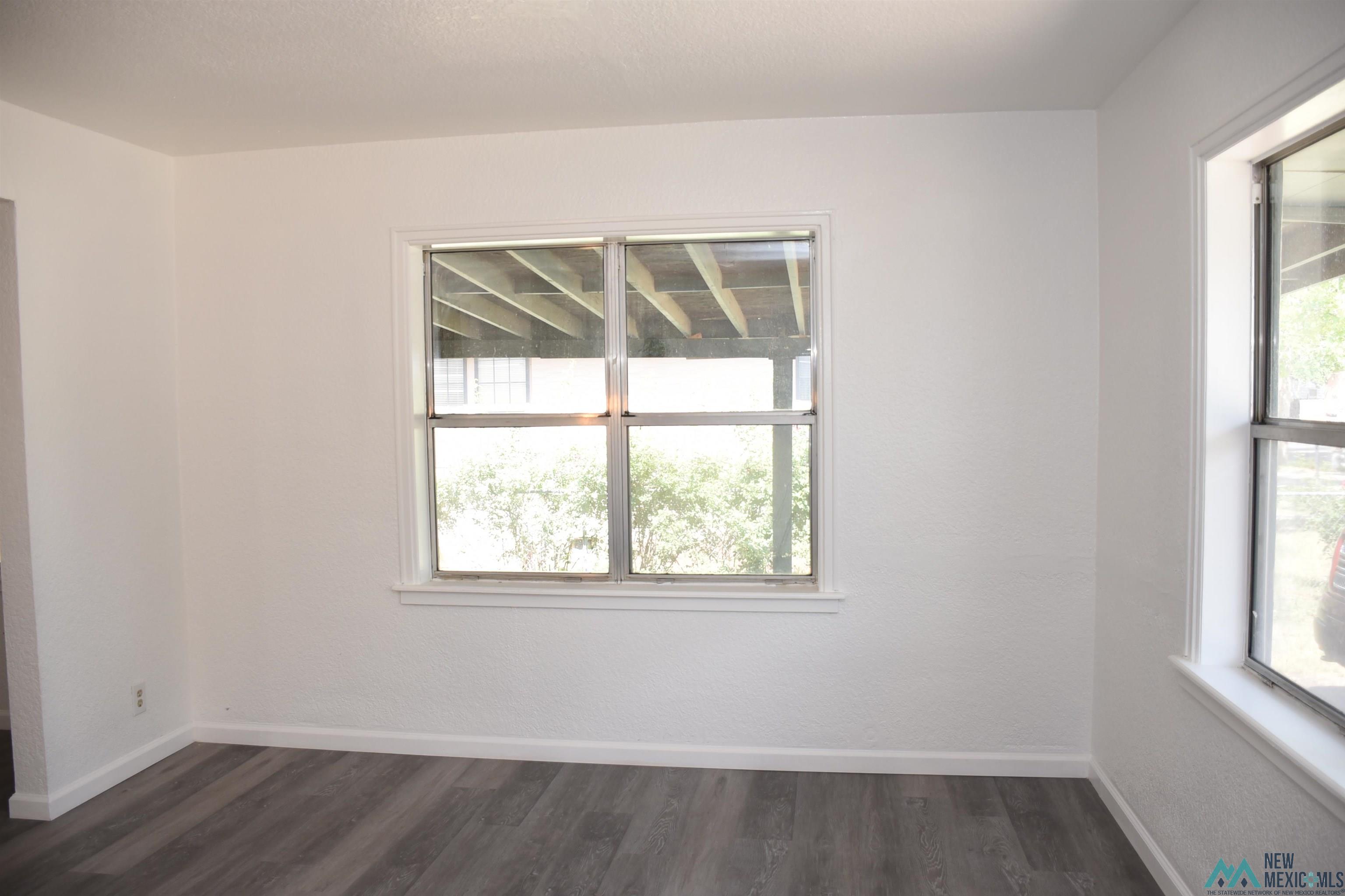 618 E 6th Street, Roswell, Texas image 15